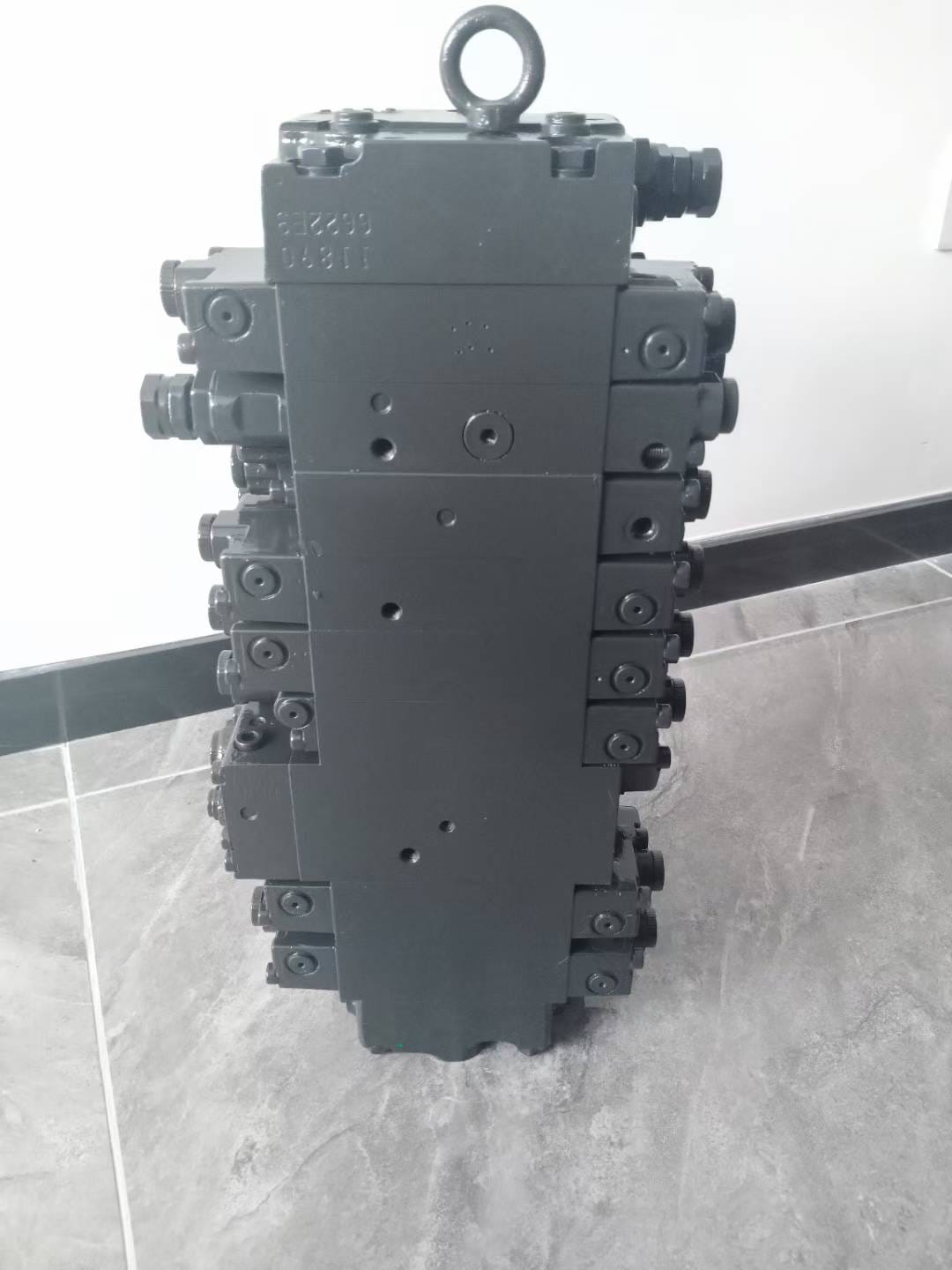 Customer Reviews Picture 4 EX200-3 Main Control Valve Assembly