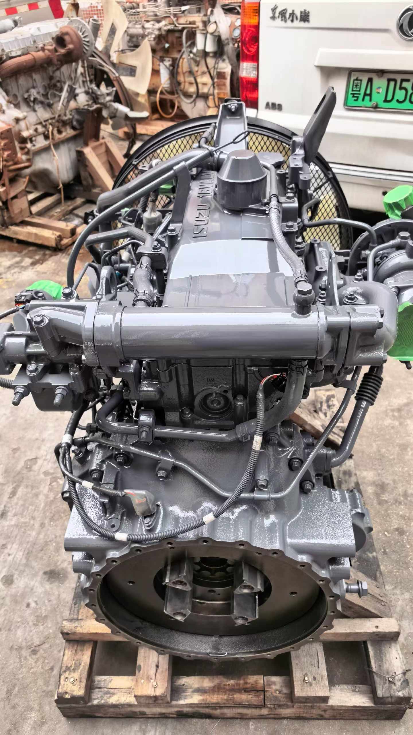 Tatan Isuzu 4HK1 Diesel Engine Assembly for Kobelco SK200-8 Hitachi ZX200 Excavator Picture 3 isuzu 4hk1 diesel engine assembly