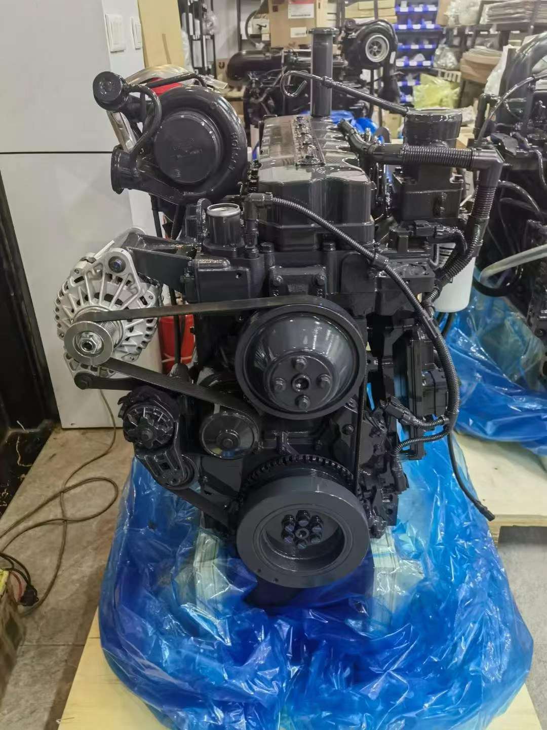 Tatan Komatsu 6D107 SAA6D107E Diesel Engine Assembly for Komatsu PC200-8 PC220-8 Excavator Picture 2 komatsu 6d107 diesel engine assembly