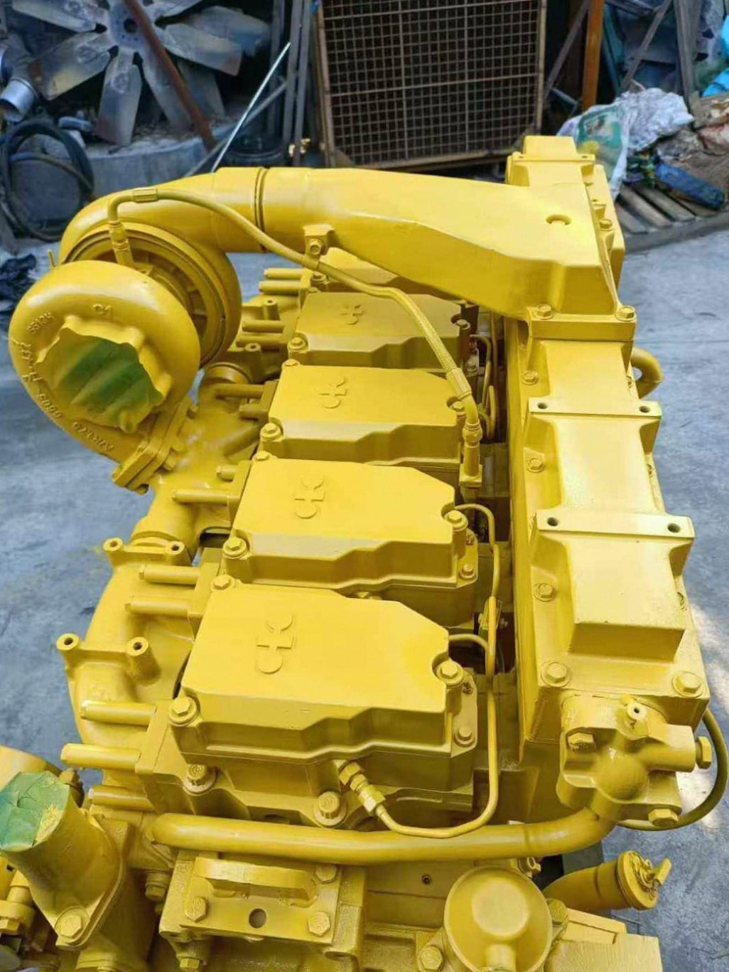 Tatan Komatsu SA6D140 SAA6D140 Diesel Engine Assembly for Komatsu PC600 PC650 Excavator Picture 3 komatsu-sa6d140-diesel-engine-assembly (1)