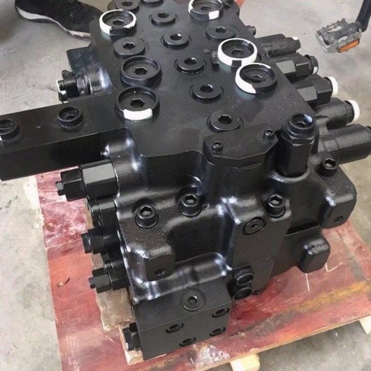 2401-9309 KMX15RA Main Control Valve Assembly for Doosan DX150 Excavator Loader Picture 4 2401-9309 KMX15RA Main Control Valve Assembly for Doosan DX150 Excavator Loader - Image 4