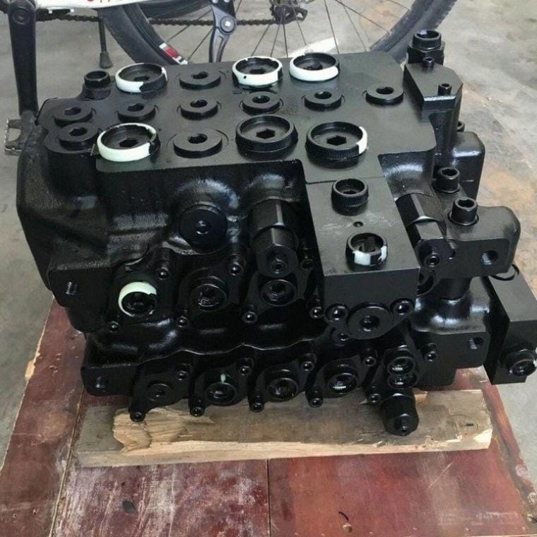 2401-9309 KMX15RA Main Control Valve Assembly for Doosan DX150 Excavator Loader Picture 2 2401-9309 KMX15RA Main Control Valve Assembly for Doosan DX150 Excavator Loader - Image 2