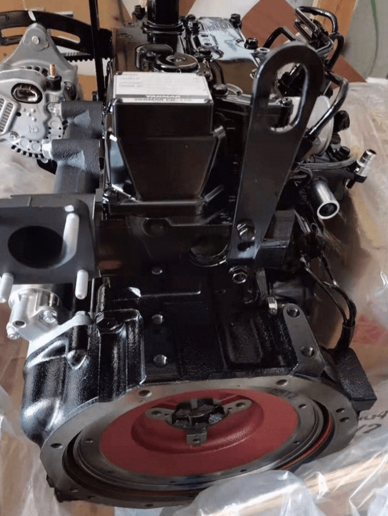 Komatsu PC35MR-2 Excavator Complete Engine Assembly (3D88E, OEM 22F-01-21101) Picture 10 Tatan Machinery Compact Excavator Engine Storage and Inspection Warehouse
