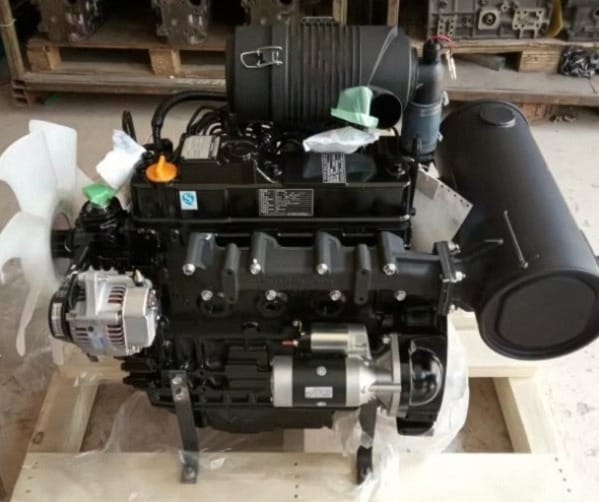 4D88E YM129608-01330 Diesel Engine Assembly for Komatsu PC50MR-2 Excavator