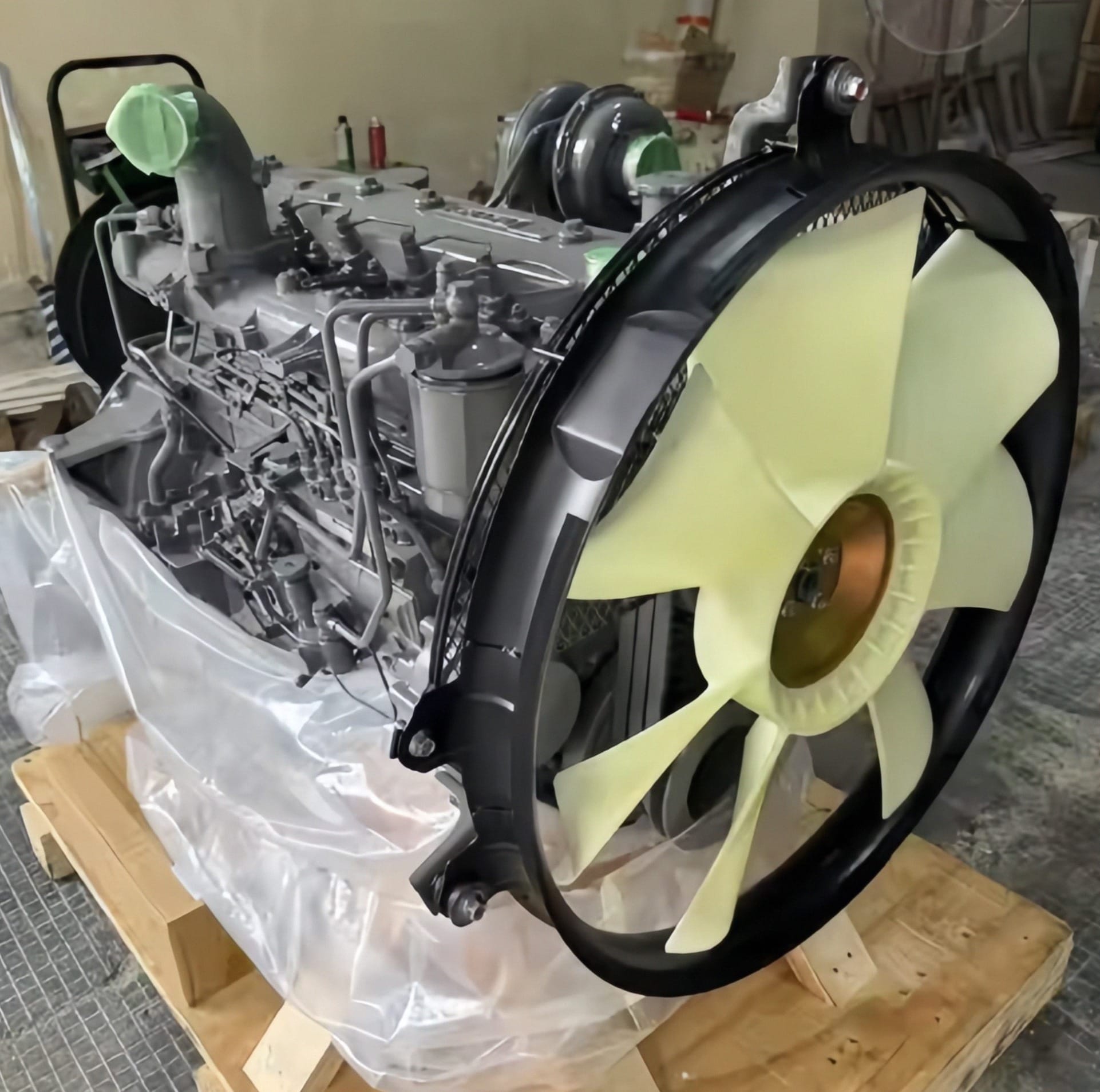 4HK1X 8-98045610-0 8-98075775-0 Diesel Engine Assembly for Hitachi ZX250-3 Excavator Picture 2 4HK1X 8-98045610-0 8-98075775-0 Diesel Engine Assembly for Hitachi ZX250-3 Excavator - Image 2
