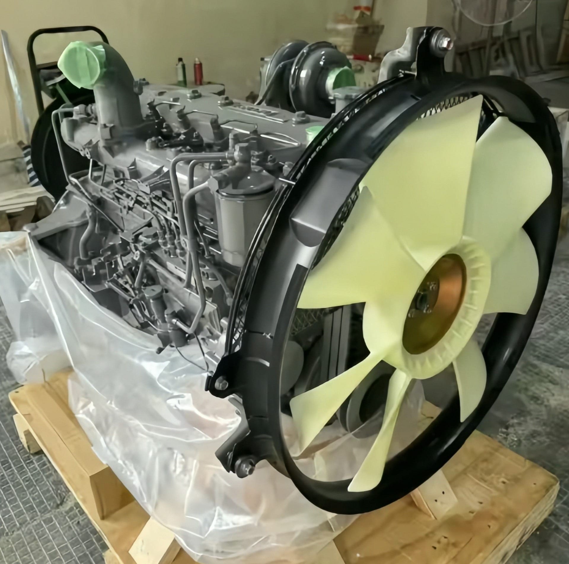 4HK1X 8-98045610-0 8-98075775-0 Diesel Engine Assembly for Hitachi ZX250-3 Excavator Picture 5 4HK1X 8-98045610-0 8-98075775-0 Diesel Engine Assembly for Hitachi ZX250-3 Excavator - Image 5