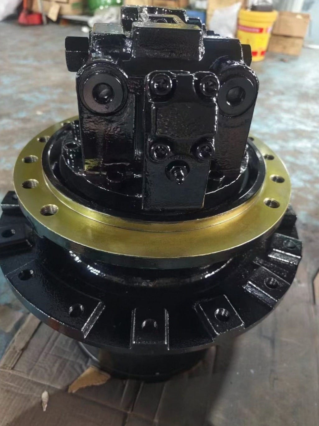 HMGF40FA 9233692 Travel Motor Assembly for Hitachi ZX200-5G Excavator Picture 3 HMGF40FA 9233692 Travel Motor Assembly for Hitachi ZX200-5G Excavator - Image 3