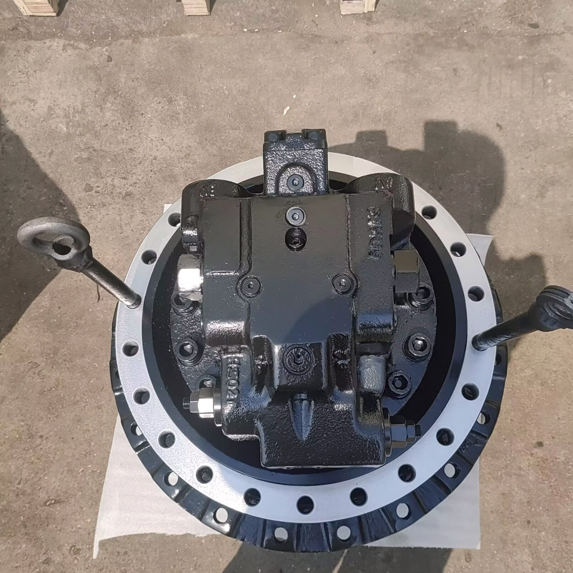 Tatan HMGF57 9119877 9144447 Travel Motor Assembly for Hitachi EX300 Excavator Picture 6 Tatan HMGF57 9119877 9144447 Travel Motor Assembly for Hitachi EX300 Excavator - Image 6