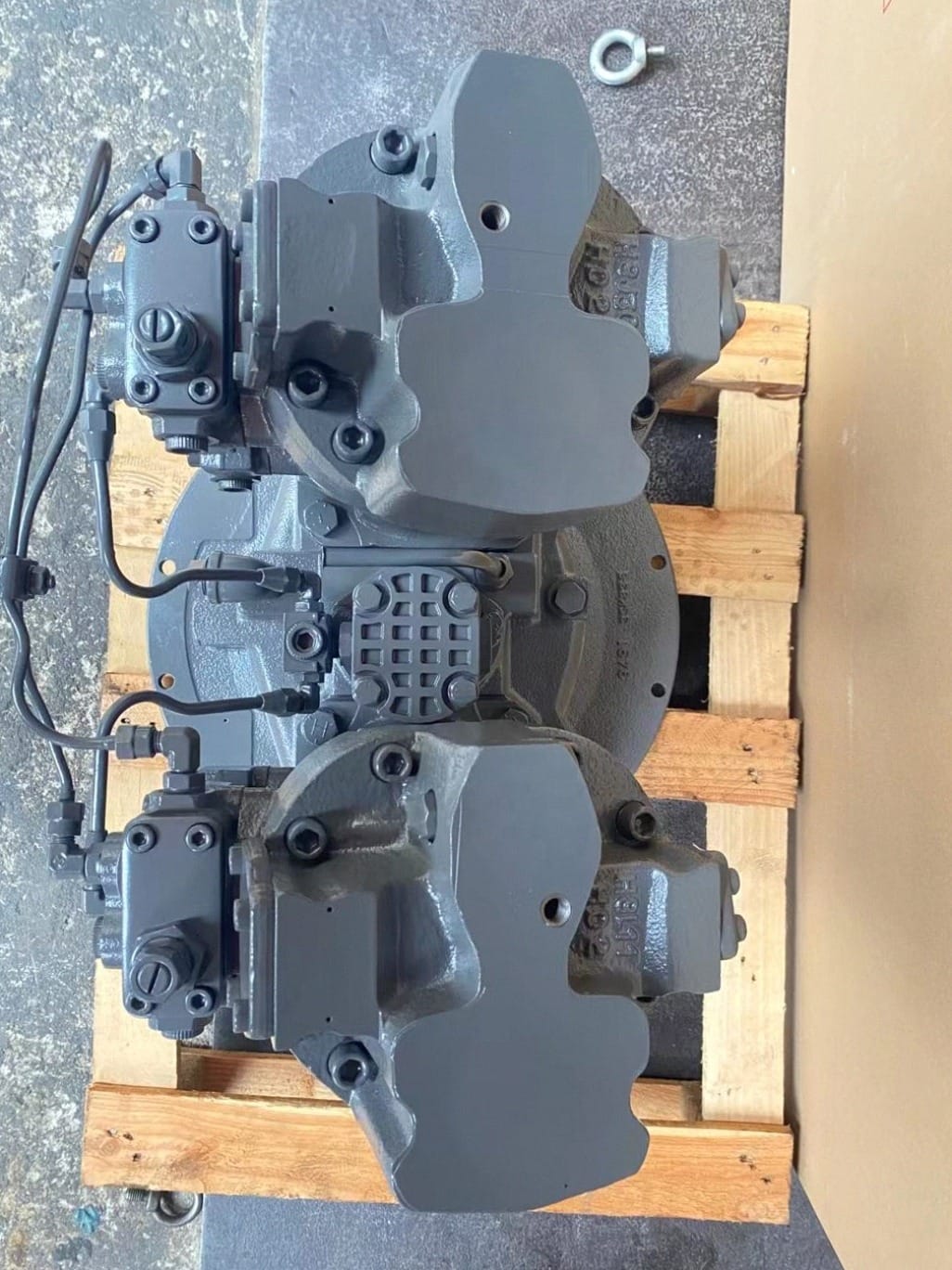 Tatan HPV091 9119871 9133006 Hydraulic Pump Assembly for Hitachi EX200-3 Excavator Picture 5 Tatan HPV091 9119871 9133006 Hydraulic Pump Assembly for Hitachi EX200-3 Excavator - Image 5