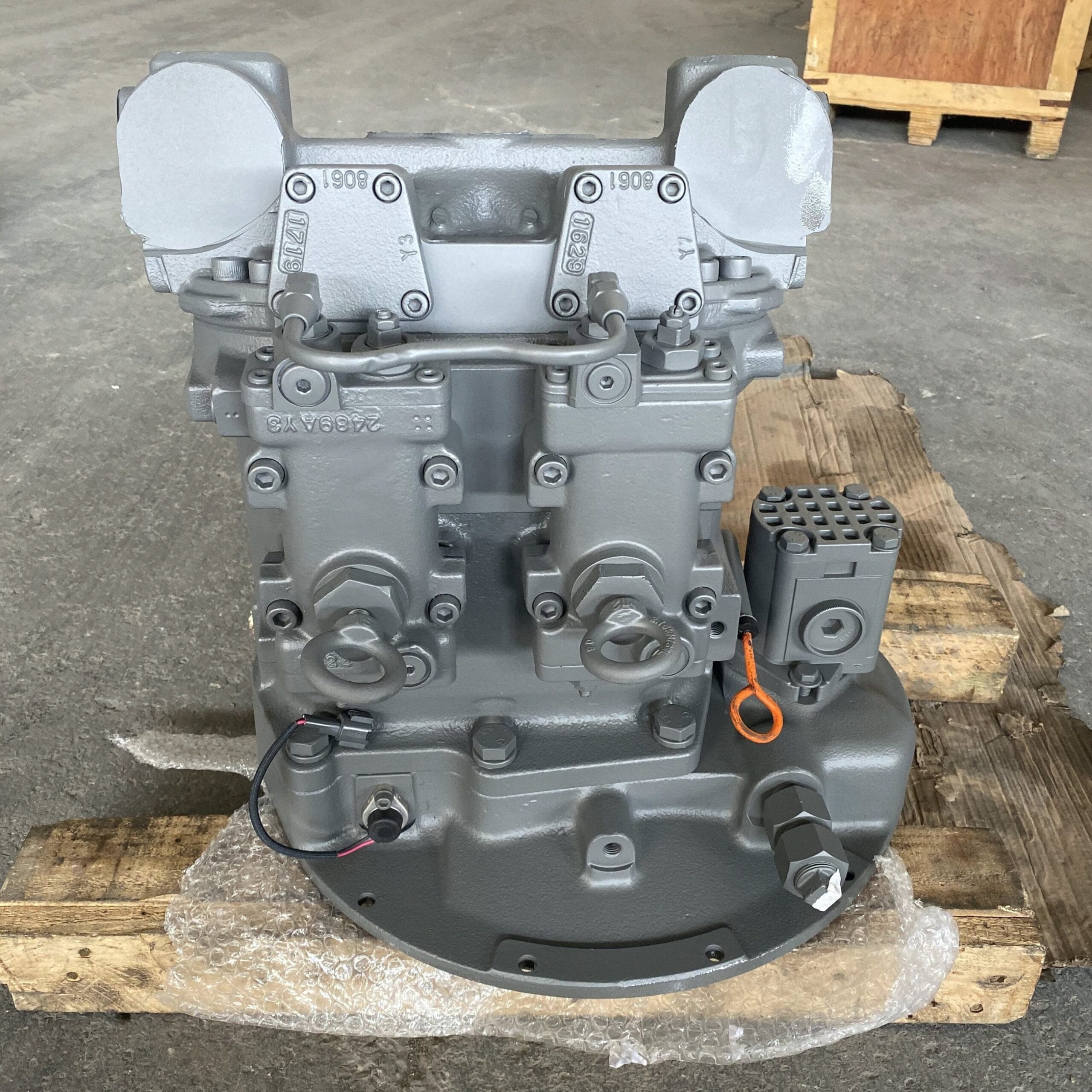 Tatan HPV102 9146522 9170999 Hydraulic Pump Assembly for Hitachi EX200-5 Excavator Picture 1 Tatan HPV102 9146522 9170999 Hydraulic Pump Assembly for Hitachi EX200-5 Excavator