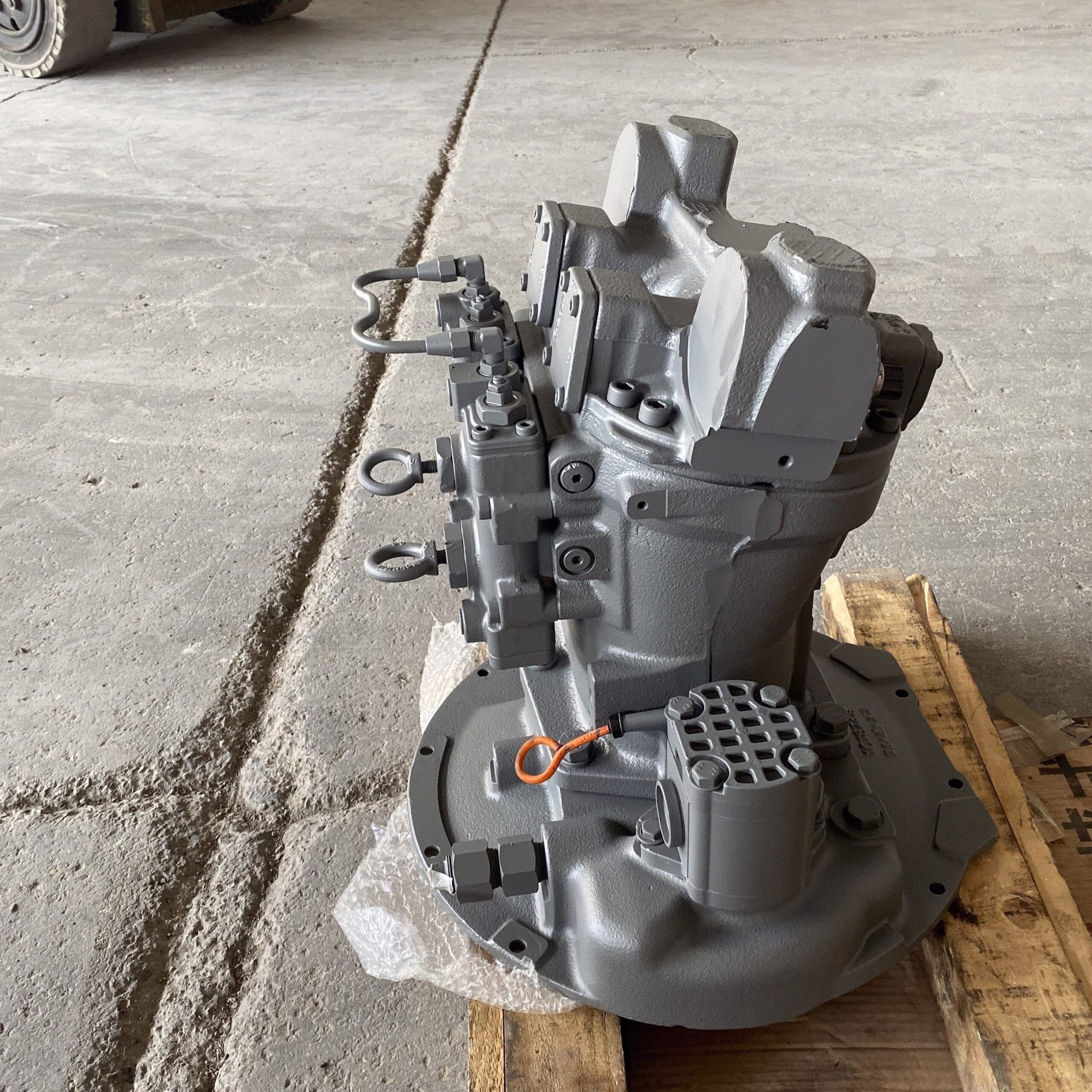 Tatan HPV102 9146522 9170999 Hydraulic Pump Assembly for Hitachi EX200-5 Excavator Picture 6 Tatan HPV102 9146522 9170999 Hydraulic Pump Assembly for Hitachi EX200-5 Excavator - Image 6