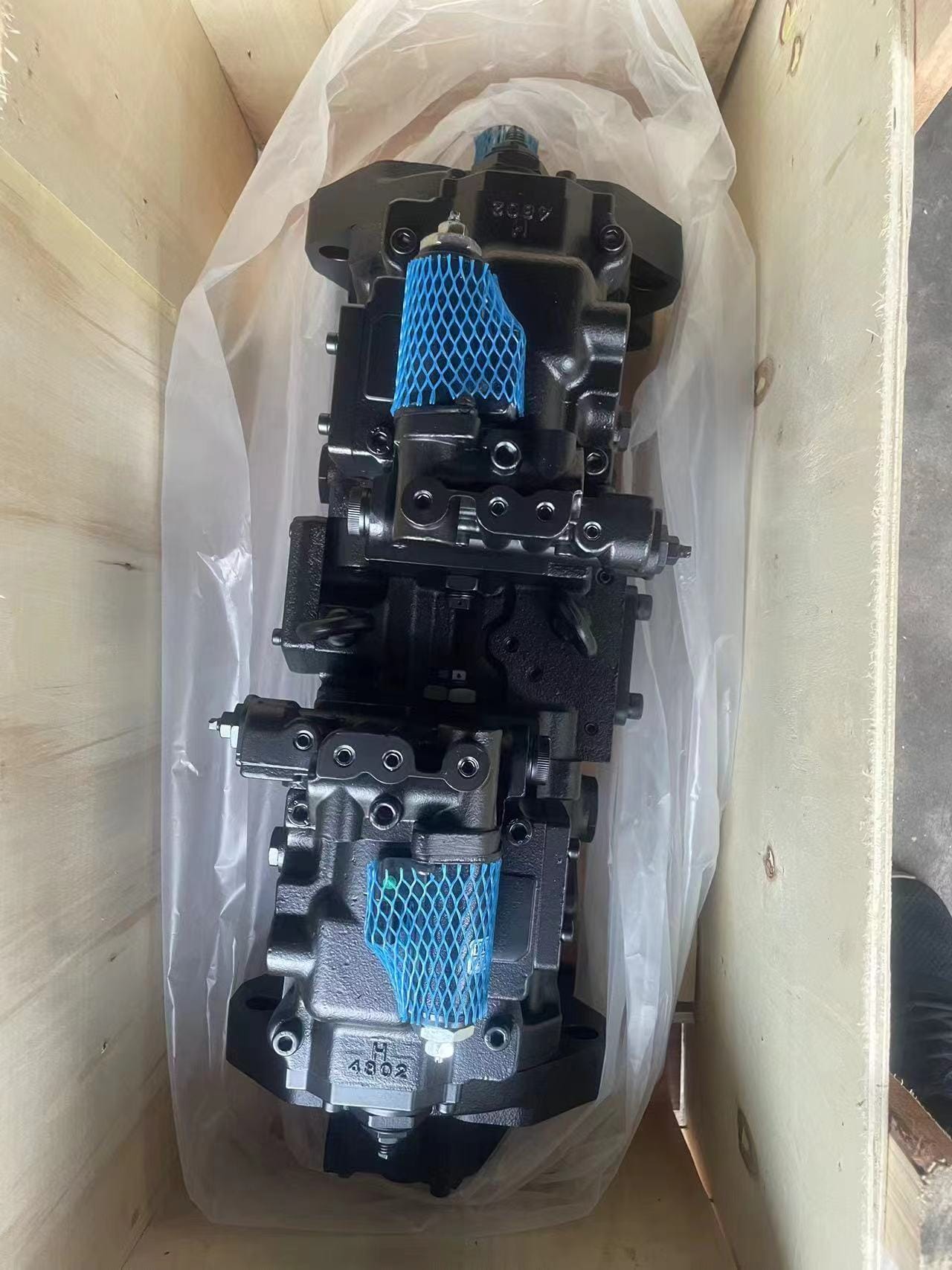 K3V112DT 2401-9287A Hydraulic Pump Assembly for Doosan DH220-7 Excavator Picture 3 K3V112DT 2401-9287A Hydraulic Pump Assembly for Doosan DH220-7 Excavator - Image 3