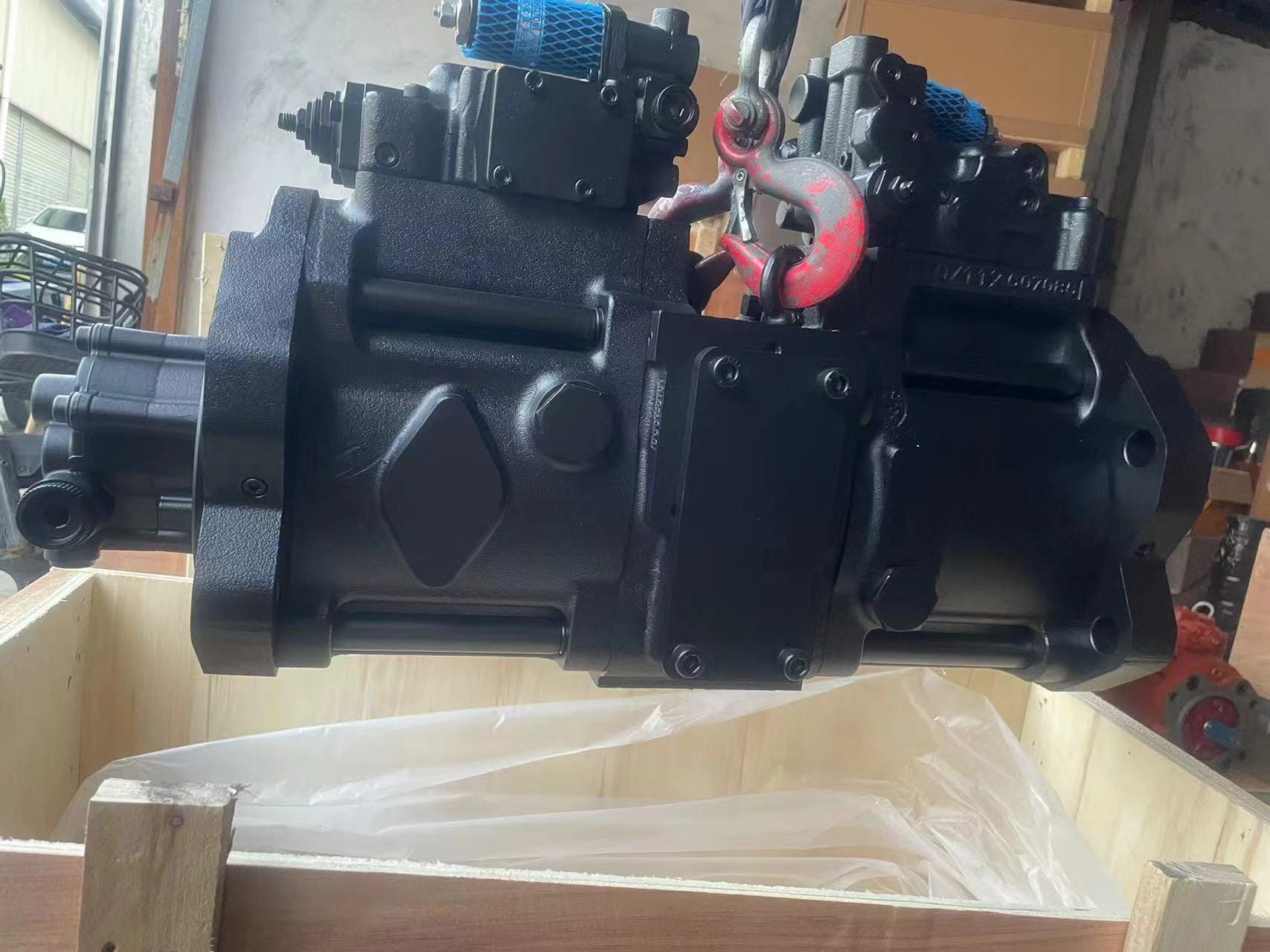 K3V112DT 2401-9287A Hydraulic Pump Assembly for Doosan DH220-7 Excavator Picture 1 K3V112DT 2401-9287A Hydraulic Pump Assembly for Doosan DH220-7 Excavator