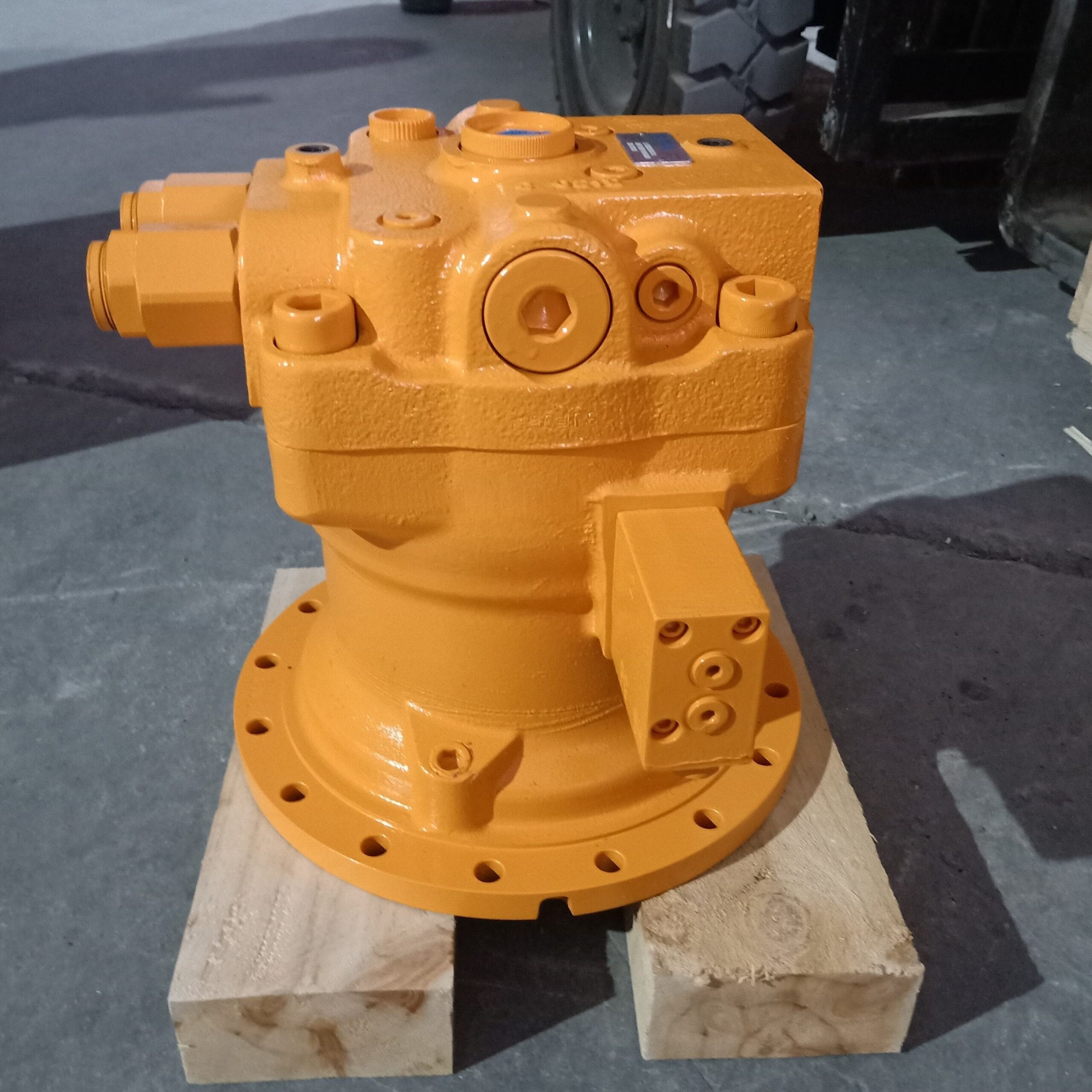 KMX 708-2L-00050 Swing Motor Assembly for Komatsu PC160-7 Excavator Picture 4 Tatan KMX 708-2L-00050 swing motor assembly for Komatsu PC160-7 excavator-4