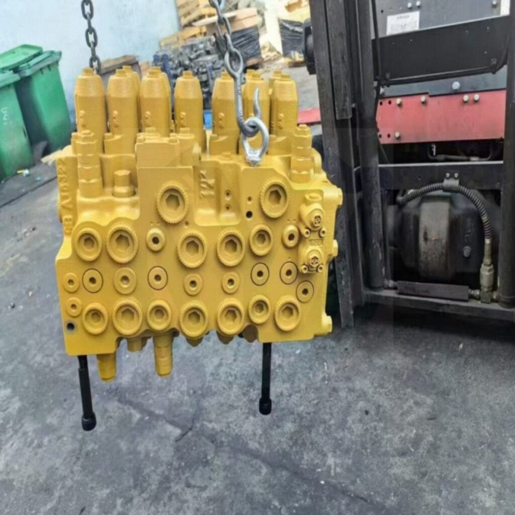 KMX13RB 369-8574 270-5866 Main Control Valve Assembly for Caterpillar 313D Excavator