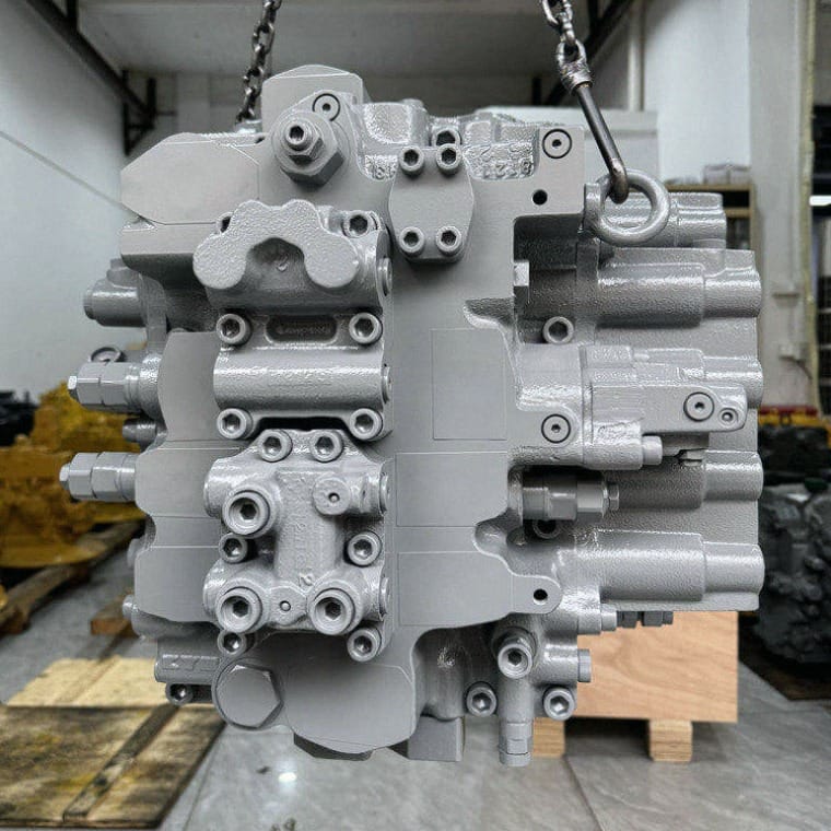 Tatan KMX15N 4372076 4384394 Main Control Valve Assembly for Hitachi EX200-5 Excavator Picture 3 Tatan KMX15N 4372076 4384394 Main Control Valve Assembly for Hitachi EX200-5 Excavator - Image 3