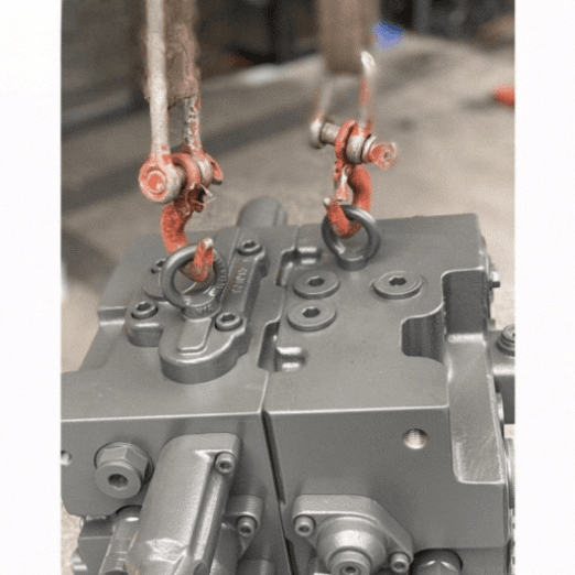Komatsu PC30-7 Main Control Valve Assembly (OEM 709-37-12101) Picture 2 KSV100 708-8L-00012 main control valve assembly (3)