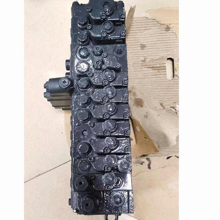 Komatsu PC35MR-2 Main Control Valve Assembly (OEM 709-70-51200) Picture 2 Tatan KSV100 708-8L-00130 main control valve assembly for Komatsu PC35MR-2 excavator-1