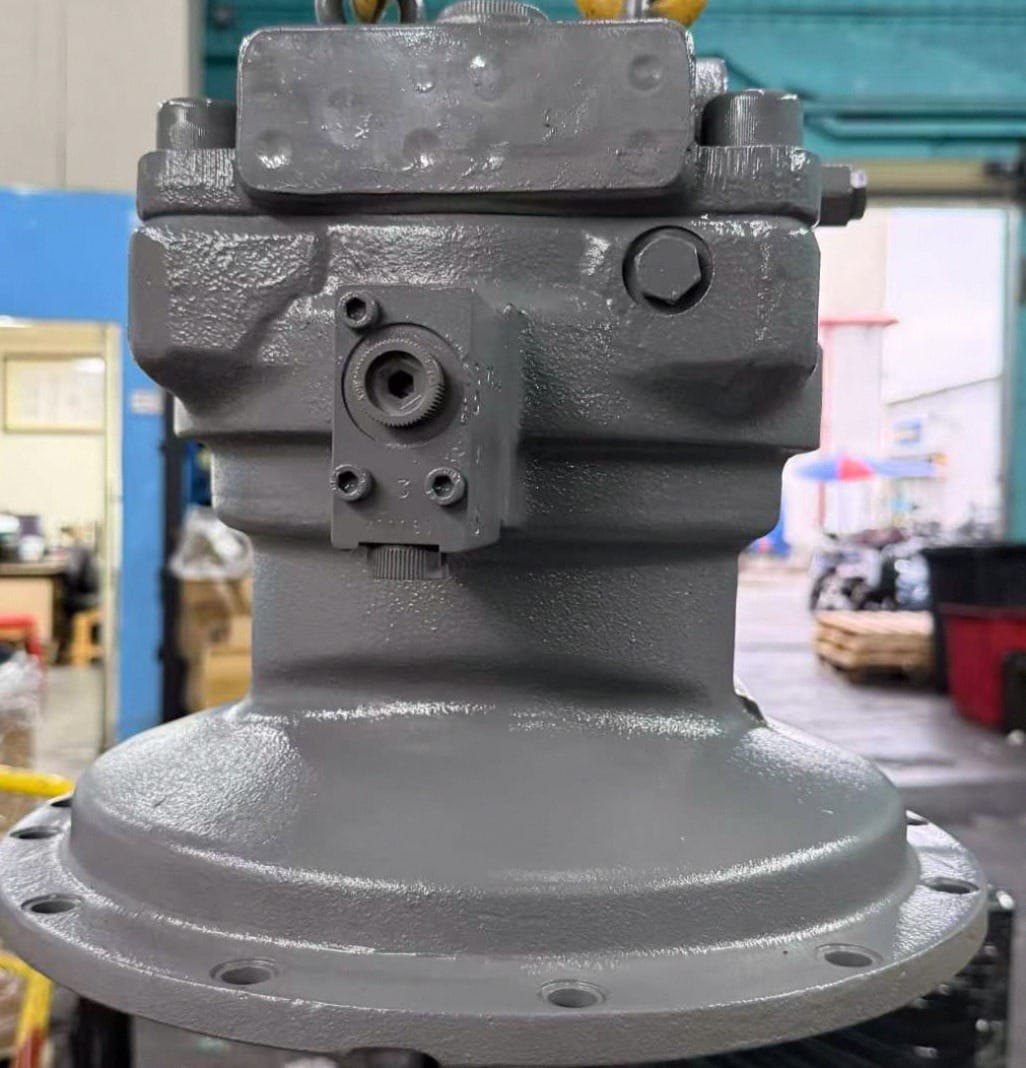 Tatan M2X150 4294479 2441U952F2 Swing Motor Assembly for Hitachi EX300-3 Excavator Picture 5 Tatan M2X150 4294479 2441U952F2 Swing Motor Assembly for Hitachi EX300-3 Excavator - Image 5