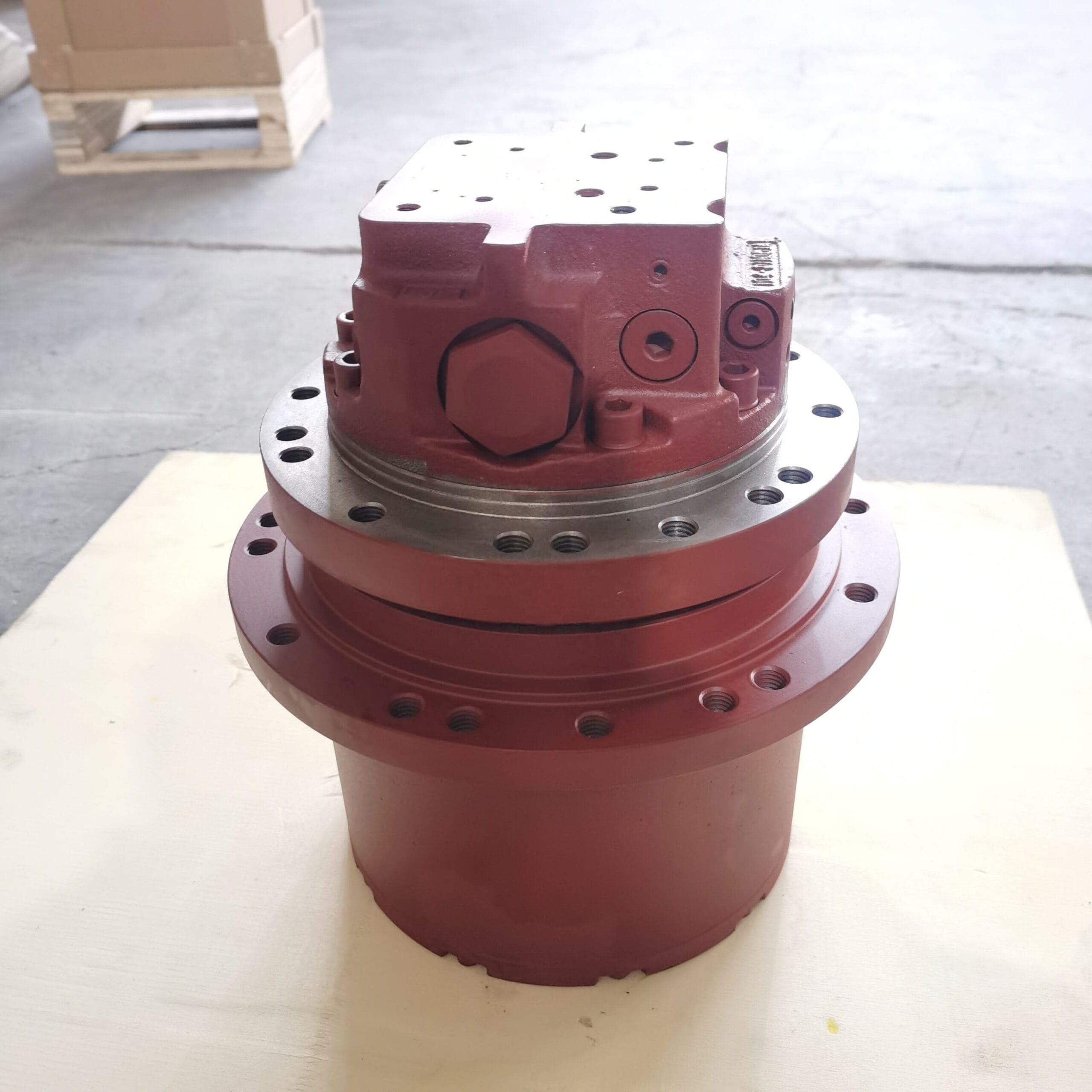 Komatsu PC35MR-2 Final Drive Travel Motor Assembly - HMV35 (OEM 20T-60-71120 / 20T-60-71121) Picture 2 Tatan MAG-18VP 708-8L-00111 travel motor final drive for Komatsu PC35MR-2 excavator-5