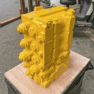 PC15-3 708-8L-00100 main control valve assembly (1)