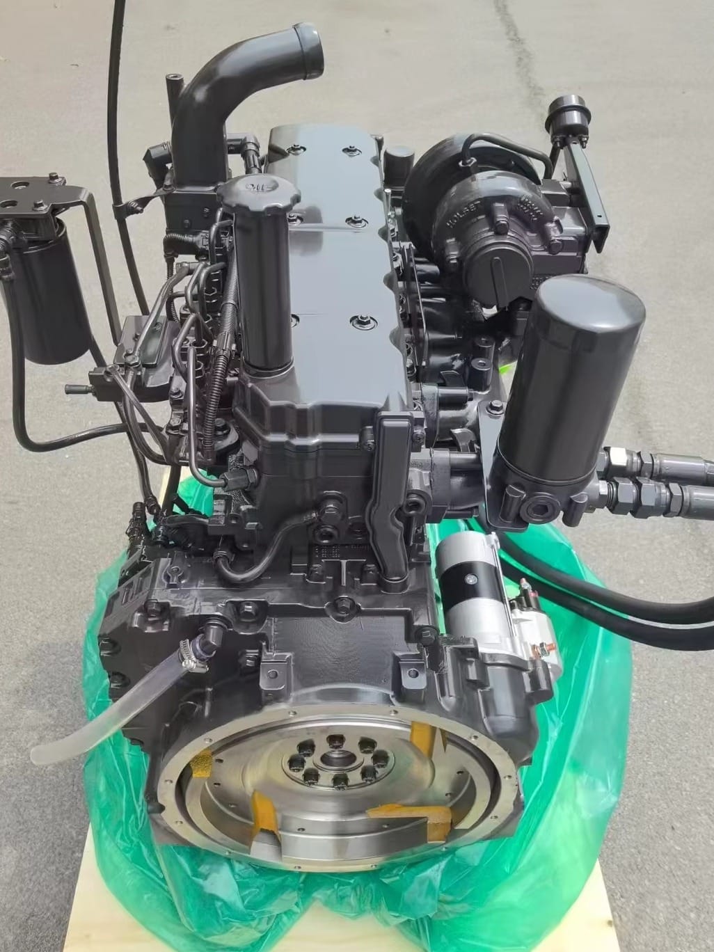 PC210-8 SAA6D107E-1 Diesel Engine Assembly 6754-11-1100 for Komatsu Excavator Picture 2 Tatan PC210-8 SAA6D107E-1 6754-11-1100 complete diesel engine assembly for Komatsu excavator-1