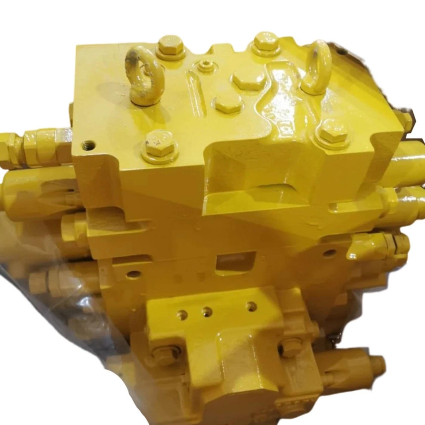 PC220-7 723-47-20502 Main Control Valve Assembly for Komatsu Excavator Picture 2 PC220-7 723-47-20502 main control valve assembly for Komatsu excavator (2)