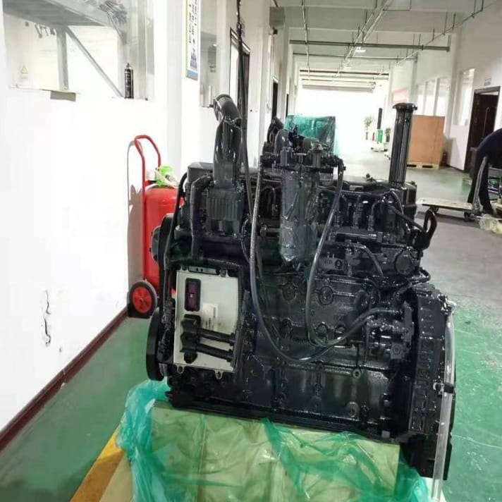 SAA6D107E-1 6754-11-1100 Diesel Engine Assembly for Komatsu PC200-8M0 Excavator