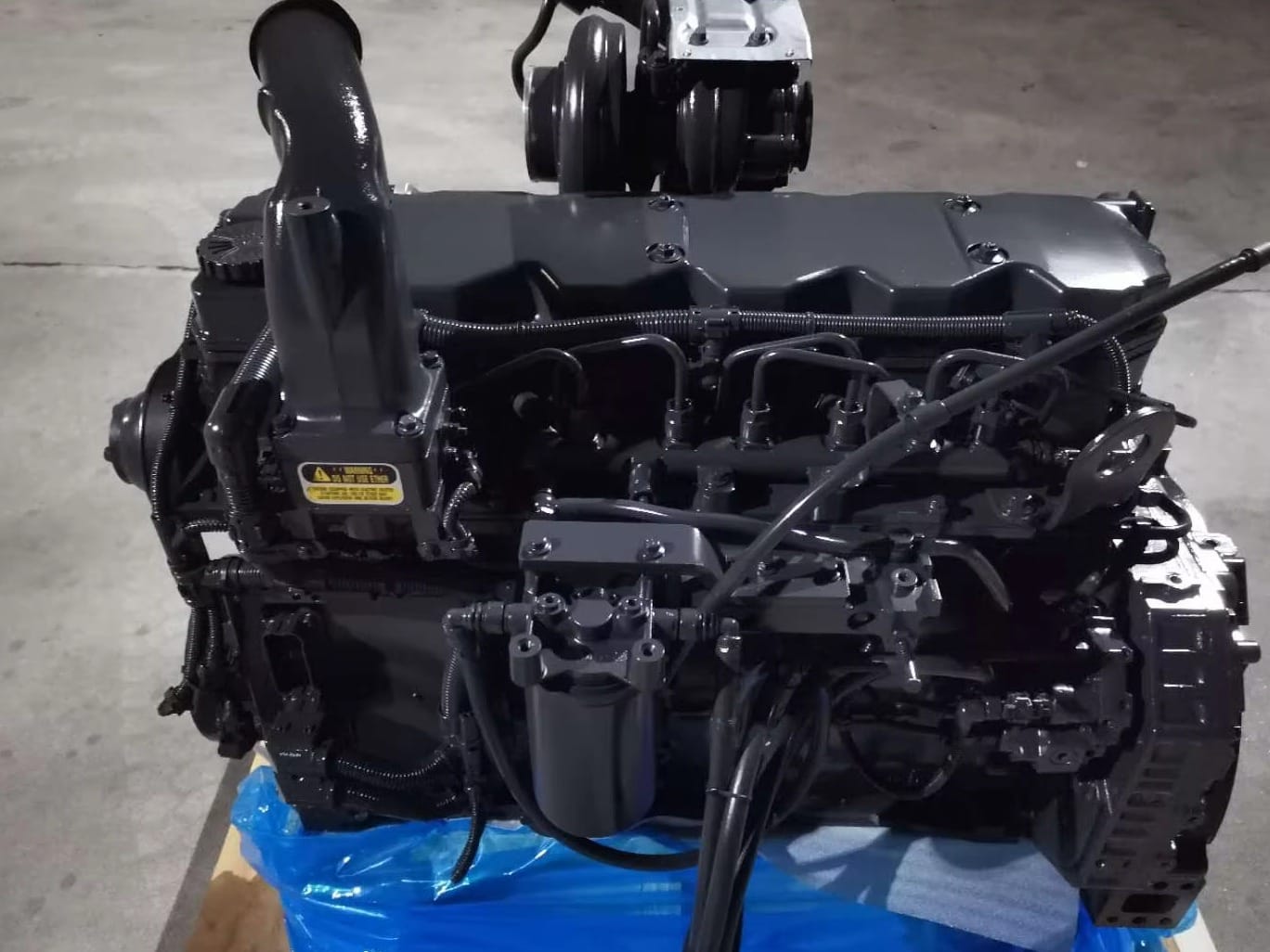 SAA6D114E-2 6743-01-1100 Diesel Engine Assembly for Komatsu PC300-7 Excavator Picture 3 SAA6D114E-2 6743-01-1100 Diesel Engine Assembly for Komatsu PC300-7 Excavator - Image 3