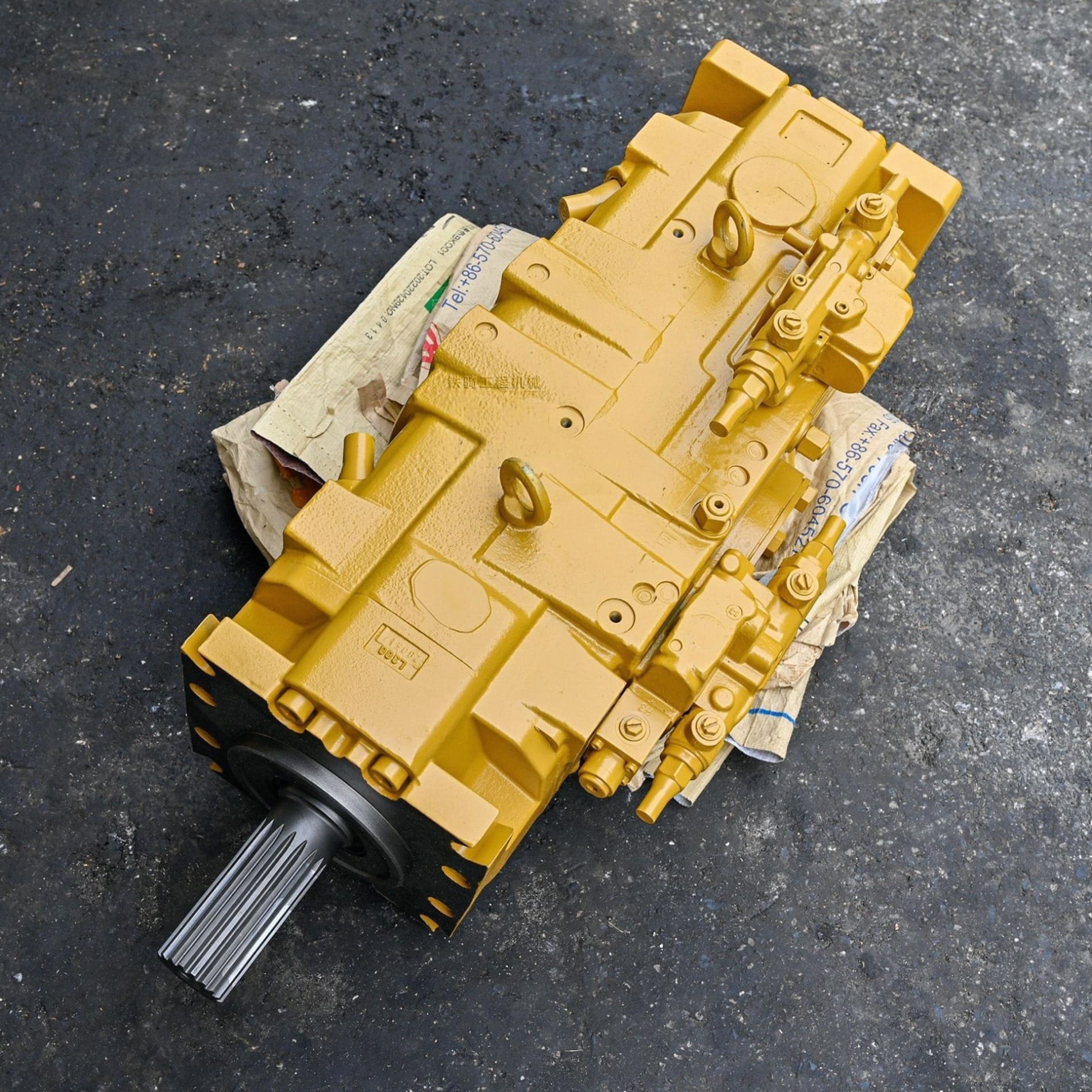 Caterpillar 330B Main Hydraulic Pump Assembly - SBS120 (OEM 123-2229) Picture 2 Caterpillar 330B Main Hydraulic Pump Assembly - SBS120 (OEM 123-2229) - Image 2