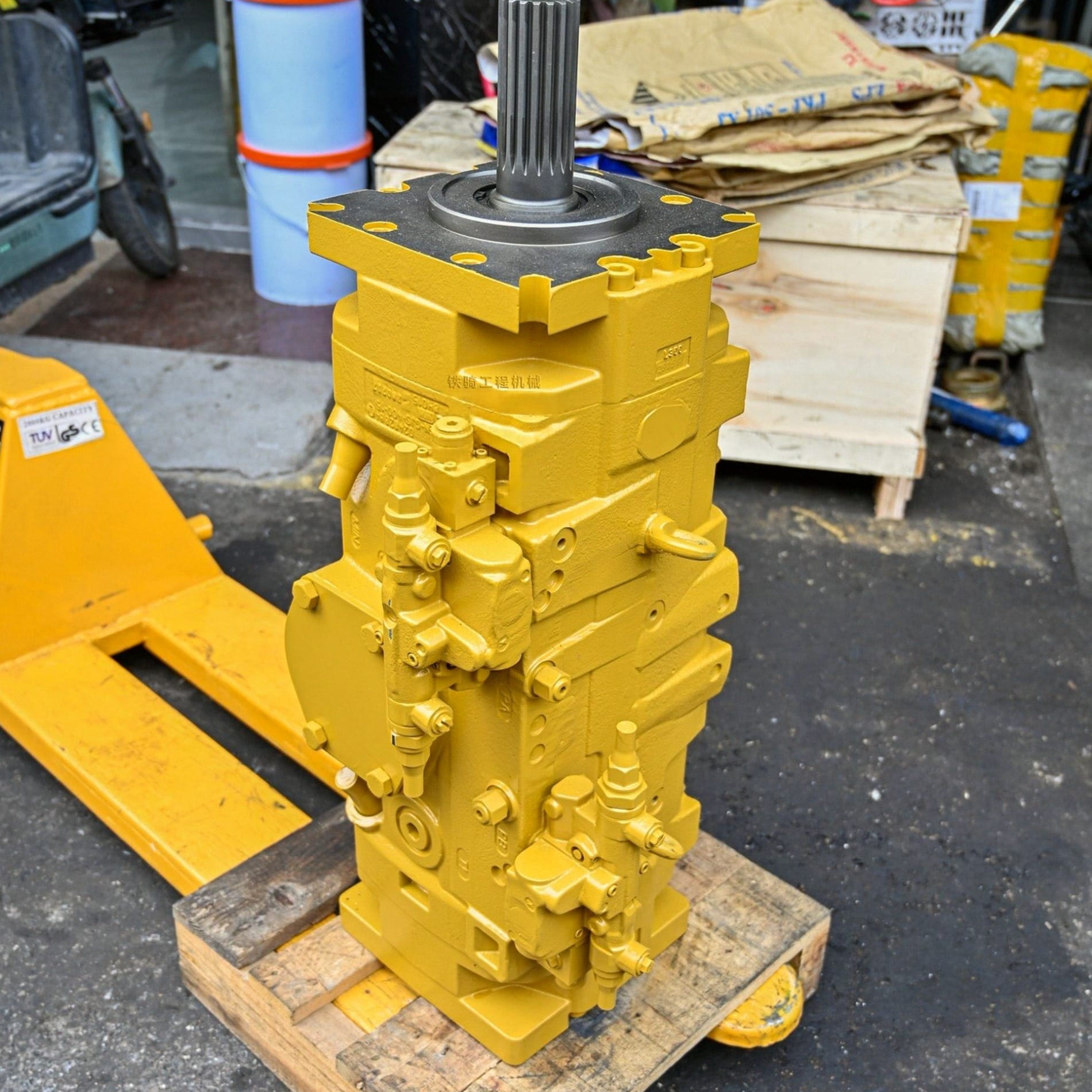 Caterpillar 330B Main Hydraulic Pump Assembly - SBS120 (OEM 123-2229) Picture 5 Caterpillar 330B Main Hydraulic Pump Assembly - SBS120 (OEM 123-2229) - Image 5
