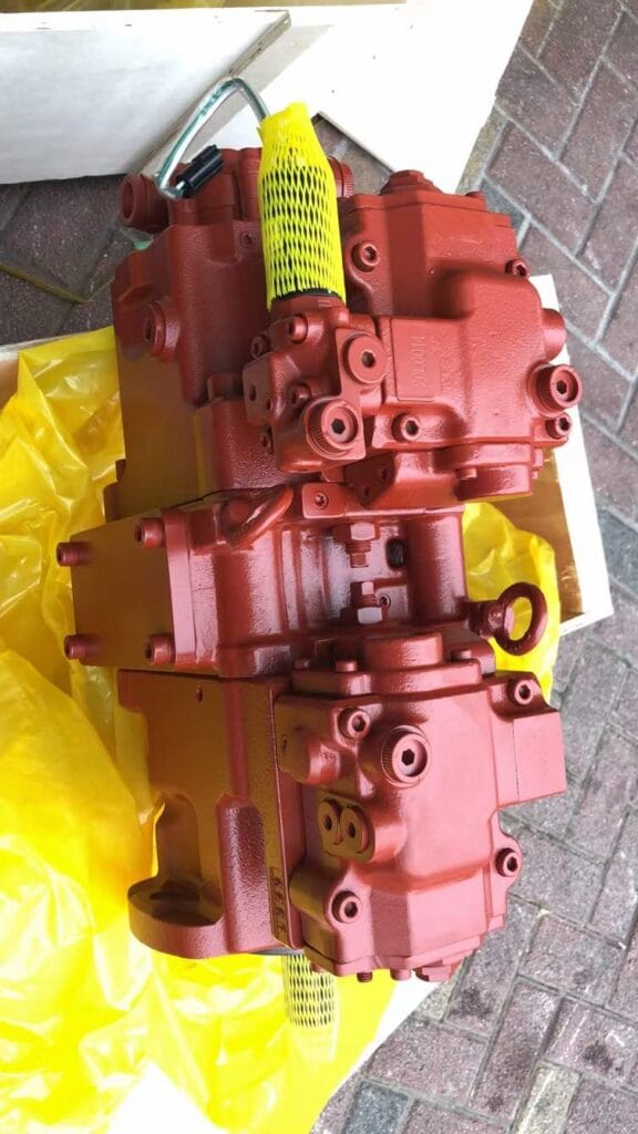 Excavator Hydraulic Pump Repair Guide: Troubleshooting Pressure Drops, Whining, and Internal Bypass Picture 1 Tatan 2401-9285 hydraulic pump assembly for Doosan DX140W wheel excavator (2)