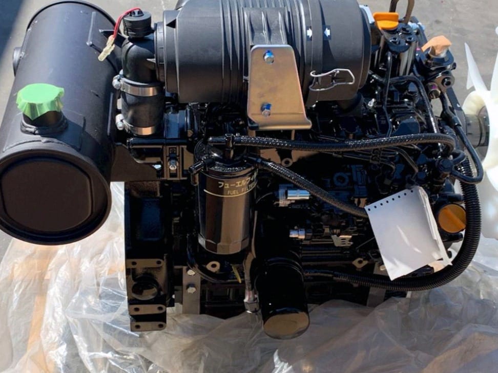 3TNV88 129005-00100 Diesel Engine Assembly for Hitachi ZX35U Excavator Picture 5 3TNV88 129005-00100 Diesel Engine Assembly for Hitachi ZX35U Excavator - Image 5