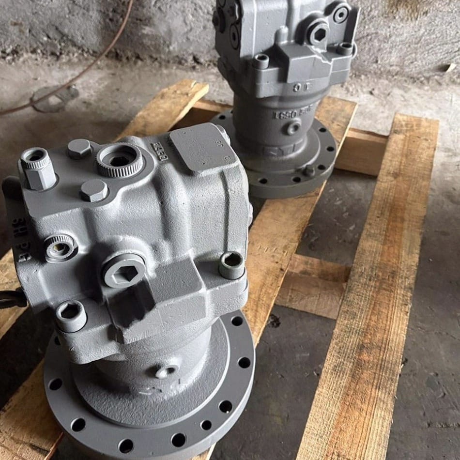 4187042 Swing Motor Assembly for Hitachi EX100-1 Excavator Picture 6 4187042 Swing Motor Assembly for Hitachi EX100-1 Excavator - Image 6