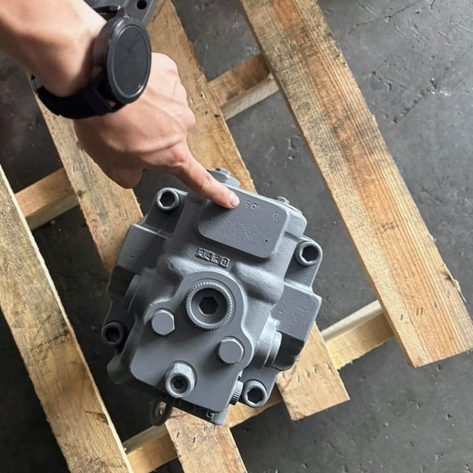 4187042 Swing Motor Assembly for Hitachi EX100-1 Excavator Picture 4 4187042 Swing Motor Assembly for Hitachi EX100-1 Excavator - Image 4