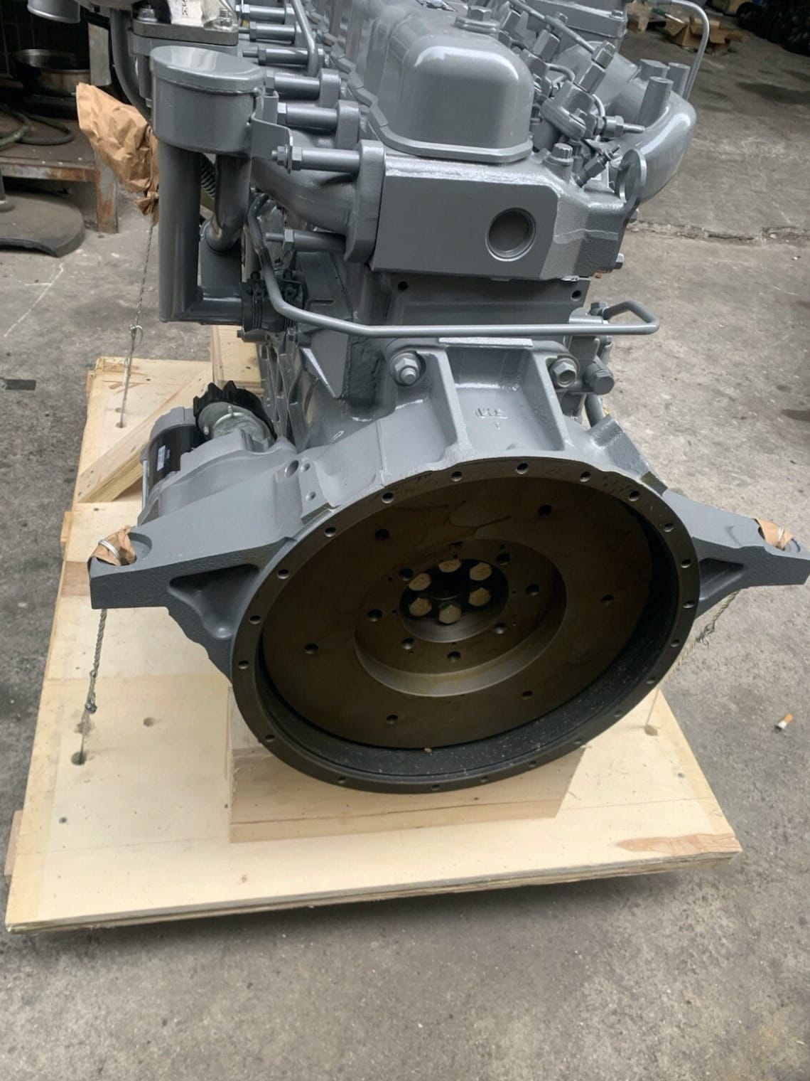 6BD1T 1-11110-947-0 Diesel Engine Assembly for Hitachi EX200-2 Excavator Picture 5 6BD1T 1-11110-947-0 Diesel Engine Assembly for Hitachi EX200-2 Excavator - Image 5