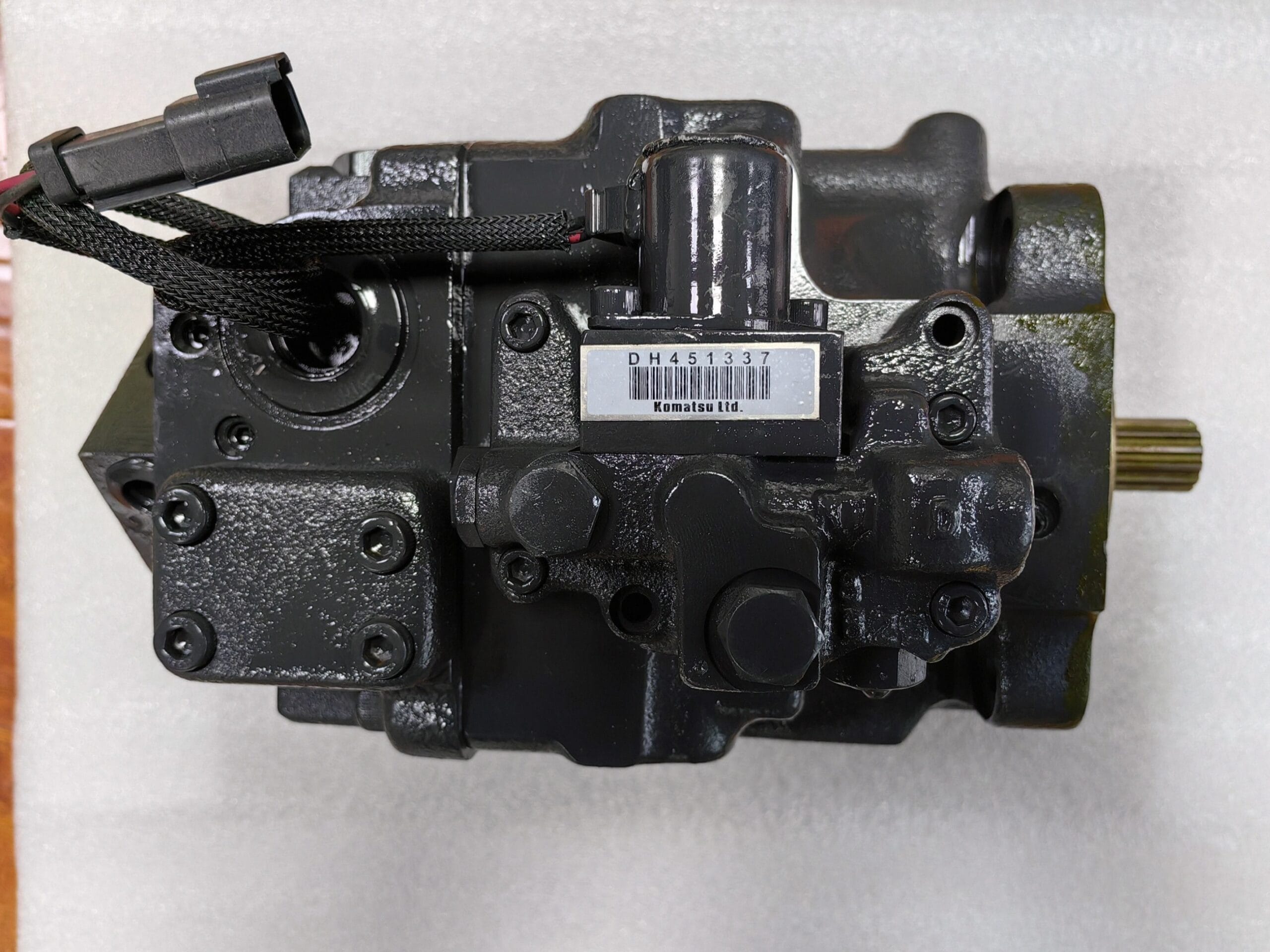 Tatan 708-1W-00893 Hydraulic Pump Assembly for Komatsu WA470-6 Wheel Loader Picture 2 Tatan 708-1W-00893 Hydraulic Pump Assembly for Komatsu WA470-6 Wheel Loader - Image 2