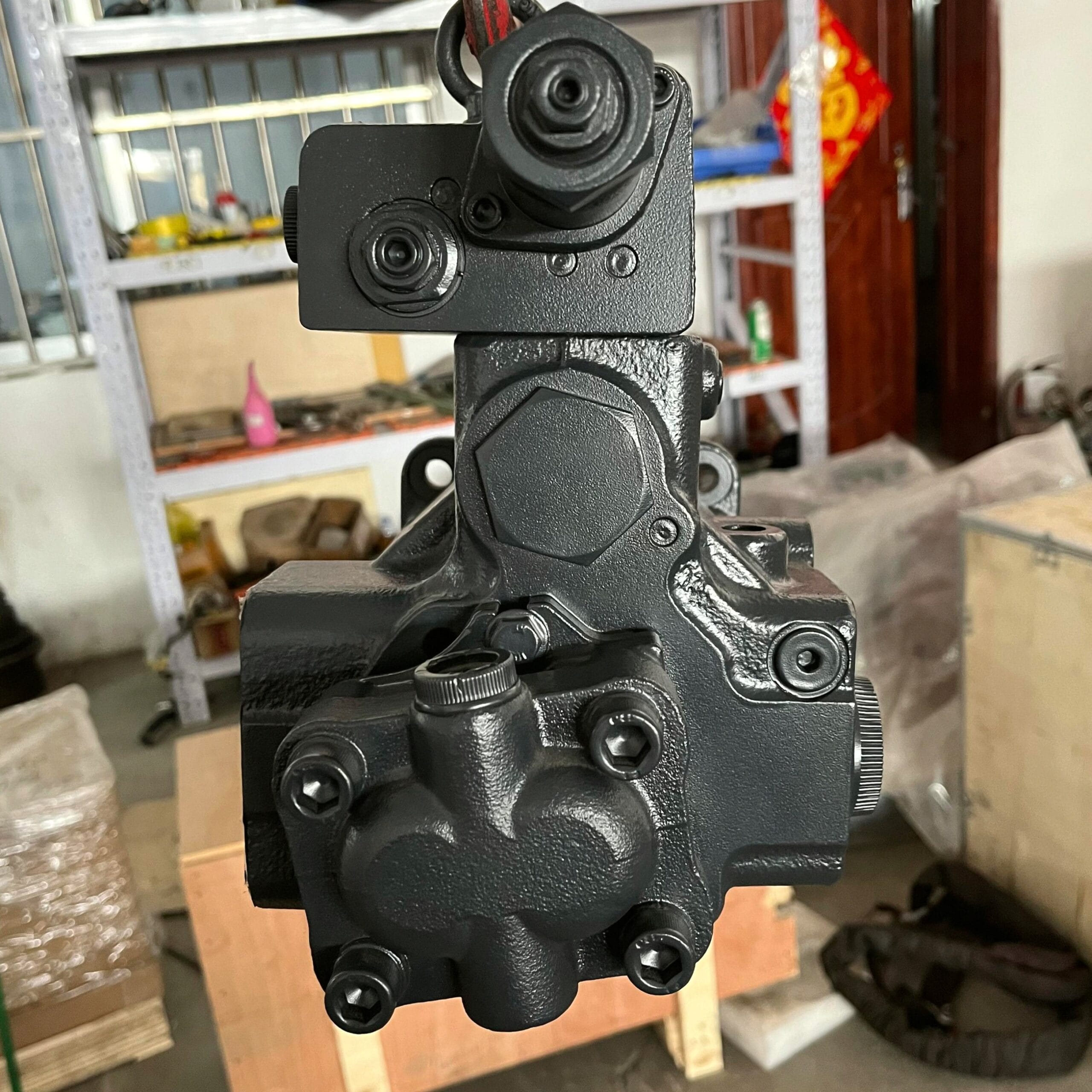 Tatan AP2D25 4663300 Hydraulic Pump Assembly for Hitachi ZX60 Excavator Picture 2 Tatan AP2D25 4663300 Hydraulic Pump Assembly for Hitachi ZX60 Excavator - Image 2