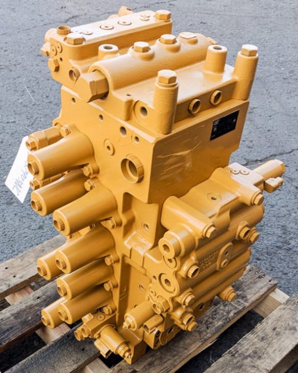 C0070 298-2877 Control Valve Assembly for Caterpillar 303.5 Excavator Picture 4 C0070 298-2877 Control Valve Assembly for Caterpillar 303.5 Excavator - Image 4