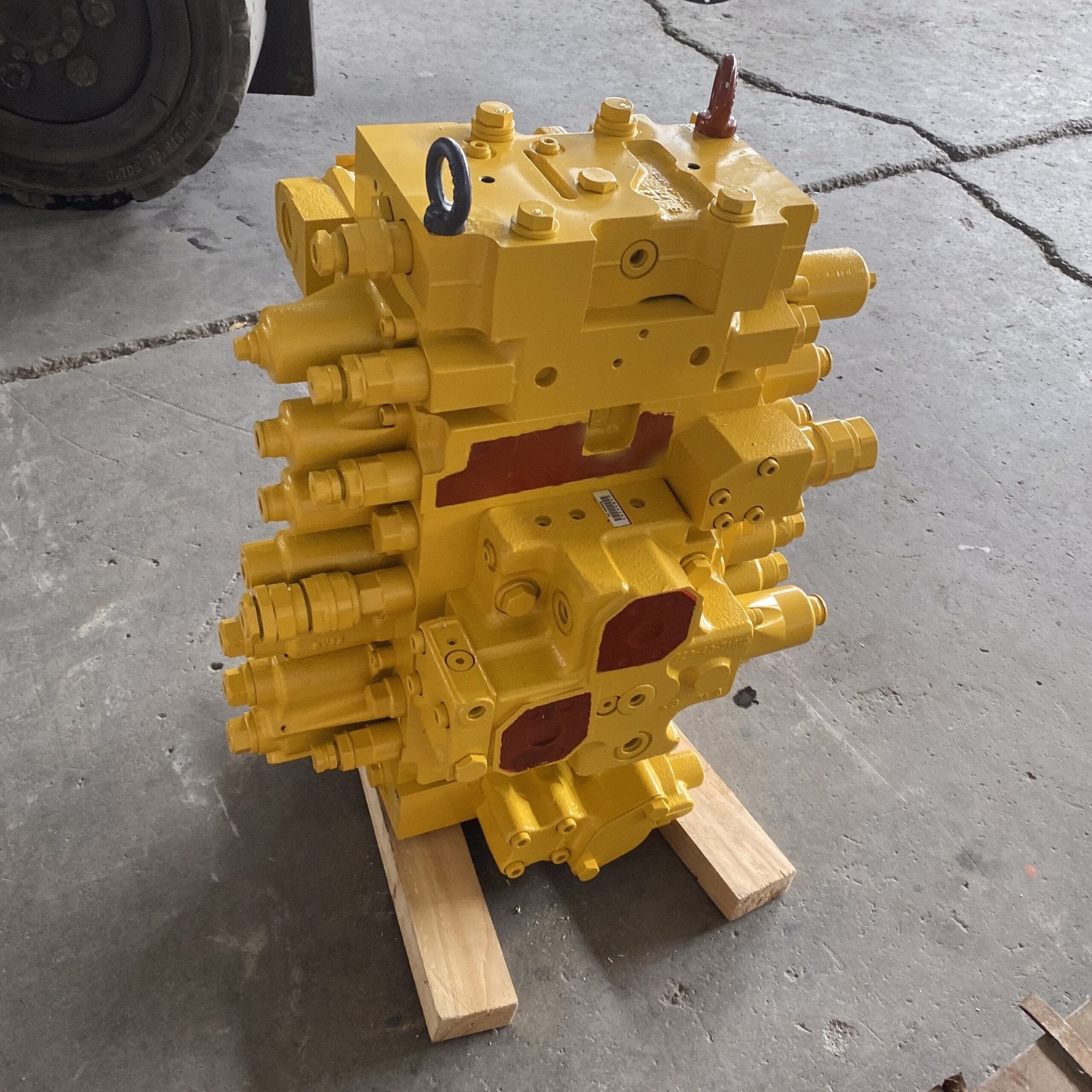 Tatan CLSS 723-40-71102 Main Control Valve Assembly for Komatsu PC450-8 Excavator Picture 1 Tatan CLSS 723-40-71102 Main Control Valve Assembly for Komatsu PC450-8 Excavator