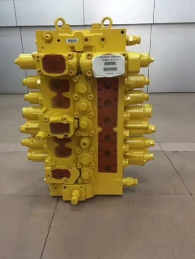 CLSS 723-47-26102 Main Control Valve Assembly for Komatsu PC300-7 Excavator
