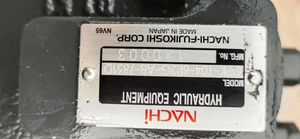 DPK-T04 4679273 Main Control Valve Assembly for Hitachi ZX55 Excavator Picture 2 DPK-T04 4679273 Main Control Valve Assembly for Hitachi ZX55 Excavator - Image 2