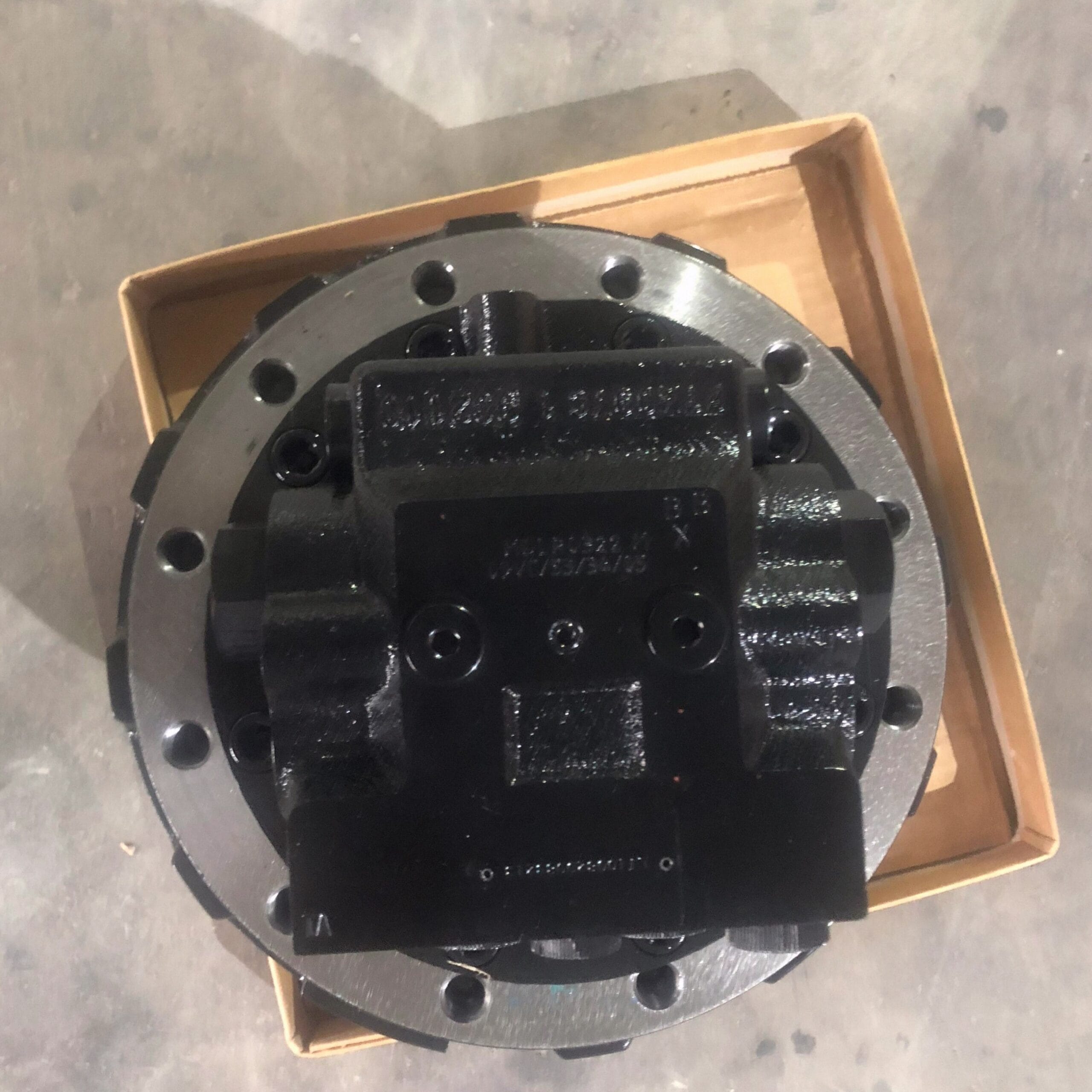 GM09 201-60-00100 Travel Motor Final Drive Assembly for Komatsu PC70-8 Excavator Picture 3 Tatan GM09 201-60-00100 travel motor final drive for Komatsu PC70-8 excavator (4)