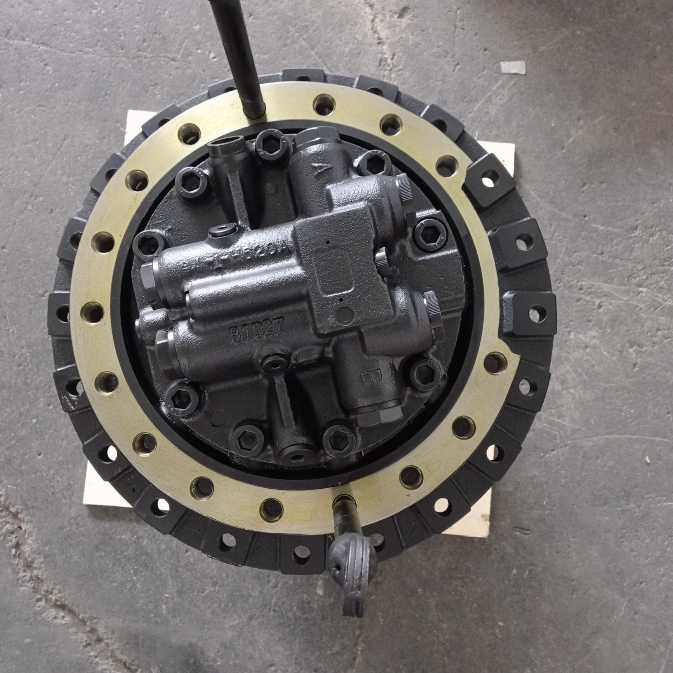 HMGF40FA 9261222 Travel Motor Assembly for Hitachi ZX200-3 Excavator Picture 2 HMGF40FA 9261222 Travel Motor Assembly for Hitachi ZX200-3 Excavator - Image 2