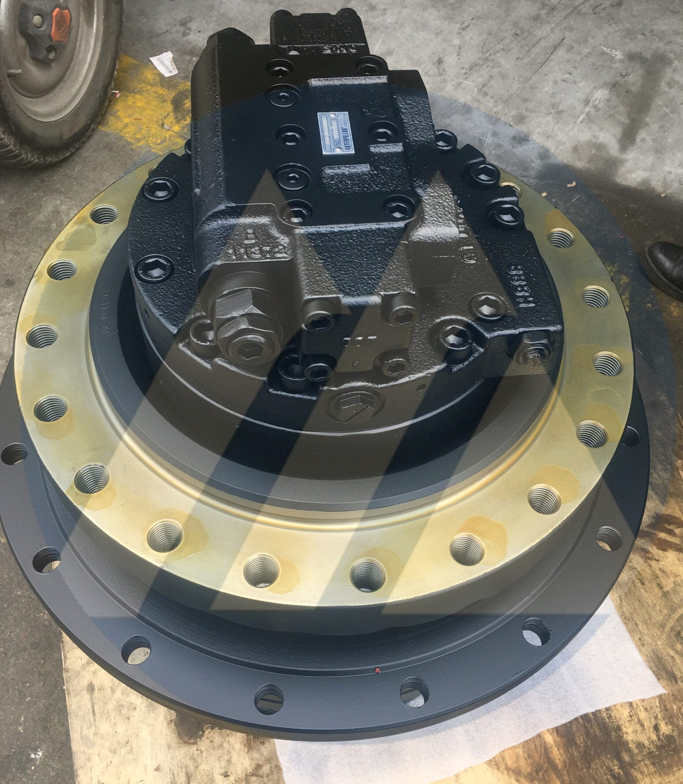 HMT36 9180731 Travel Motor Assembly for Hitachi ZX120 Excavator Picture 4 HMT36 9180731 Travel Motor Assembly for Hitachi ZX120 Excavator - Image 4