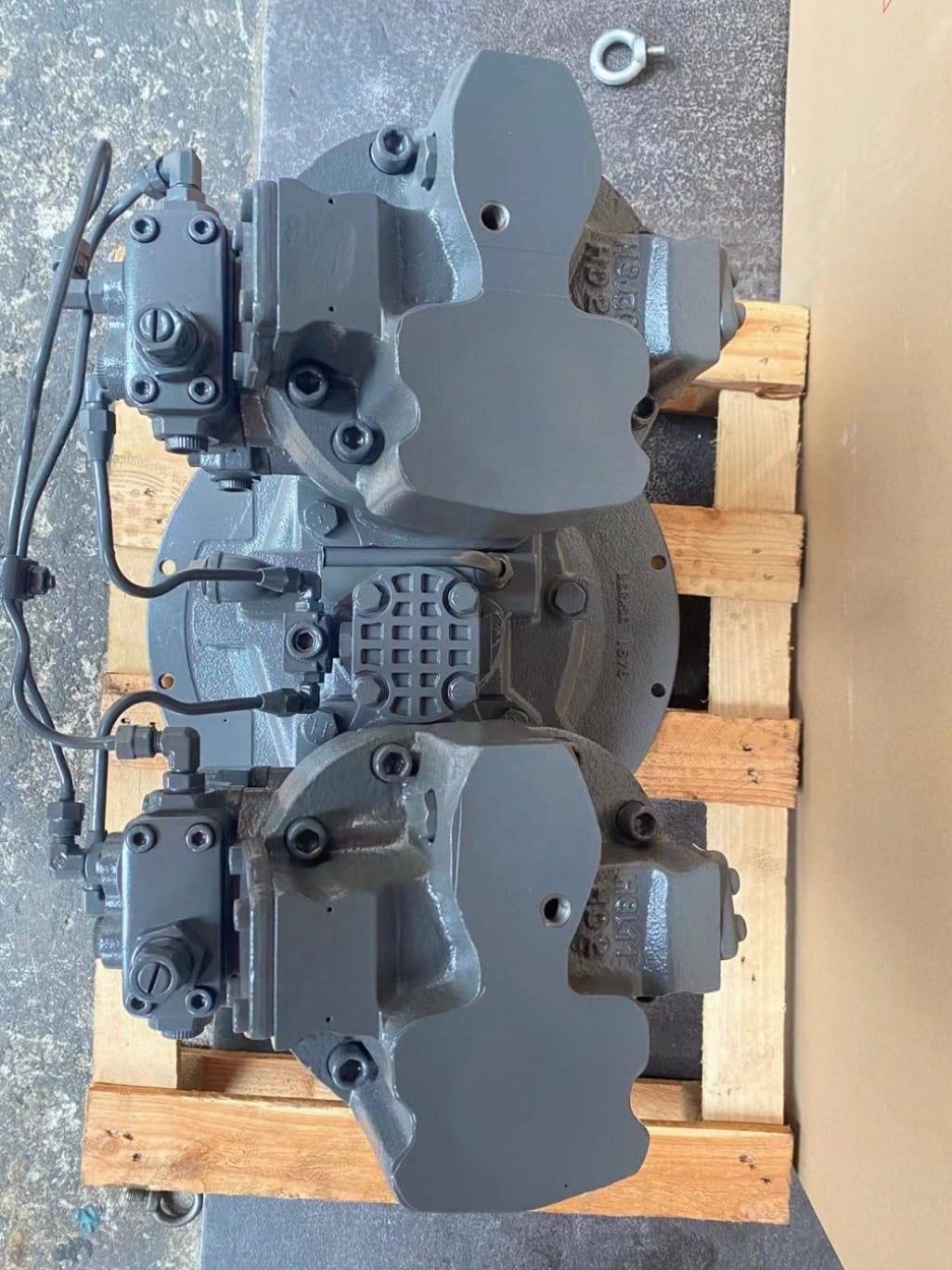 Tatan HPV091 9135950 9101528 Hydraulic Pump Assembly for Hitachi EX200-2 Excavator Picture 5 Tatan HPV091 9135950 9101528 Hydraulic Pump Assembly for Hitachi EX200-2 Excavator - Image 5