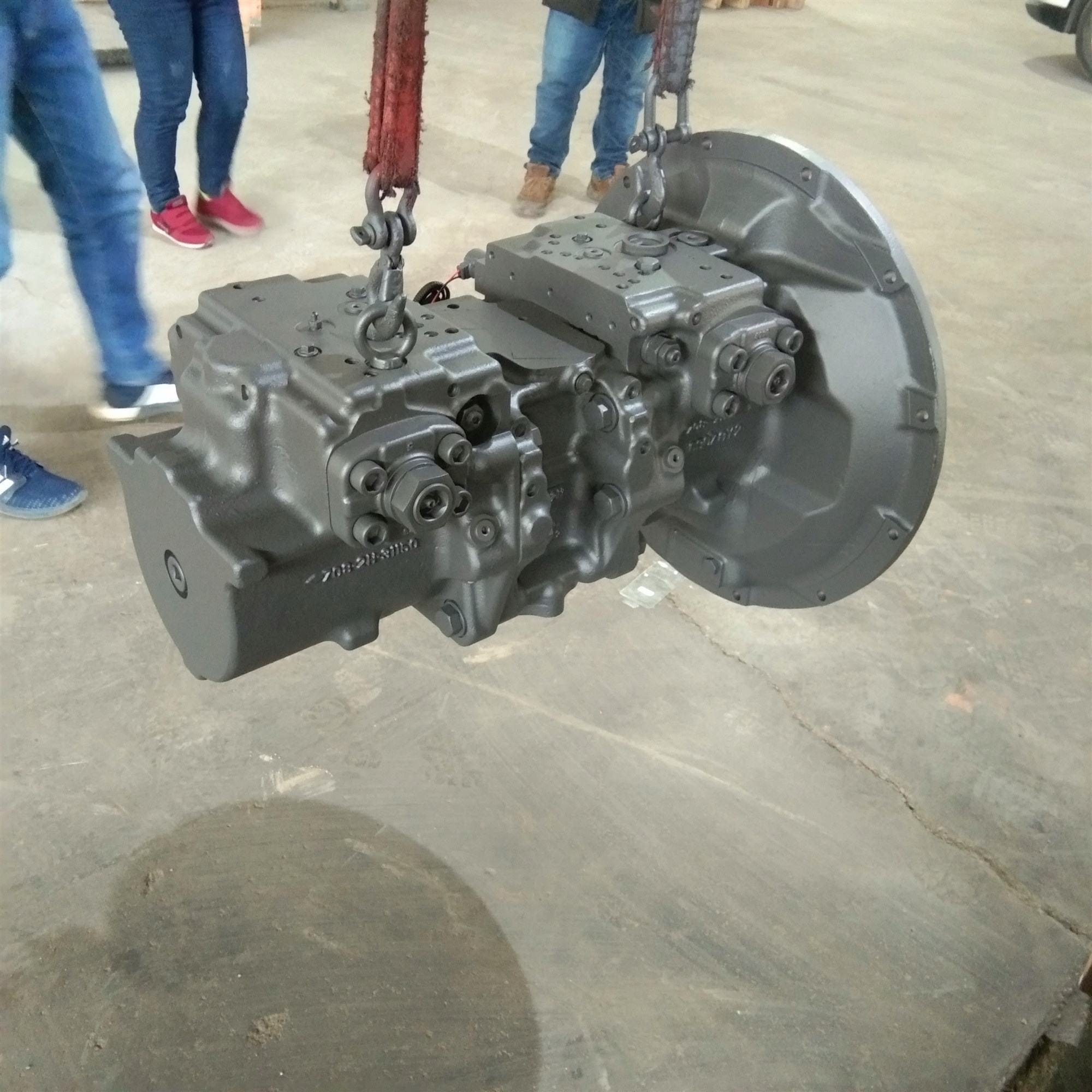 Tatan HPV165 708-2H-00022 Hydraulic Pump Assembly for Komatsu PC400-7 Excavator Picture 3 Tatan HPV165 708-2H-00022 Hydraulic Pump Assembly for Komatsu PC400-7 Excavator - Image 3