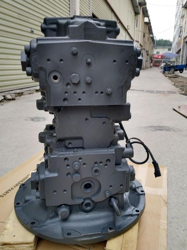 HPV95 708-2L-00112 Hydraulic Pump Assembly for Komatsu PC220-7 Excavator Picture 2 Tatan HPV95 708-2L-00112 hydraulic pump assembly for Komatsu PC220-7 excavator (2)
