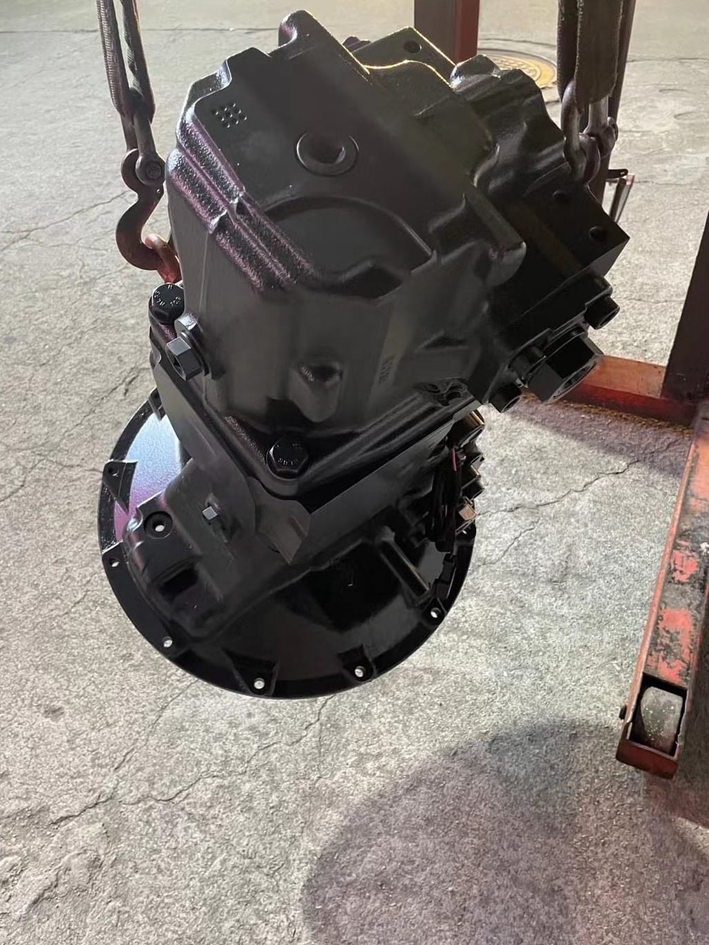 HPV95 708-2L-00680 Hydraulic Pump Assembly for Komatsu PC240-8 Excavator Picture 2 HPV95 708-2L-00680 Hydraulic Pump Assembly for Komatsu PC240-8 Excavator - Image 2