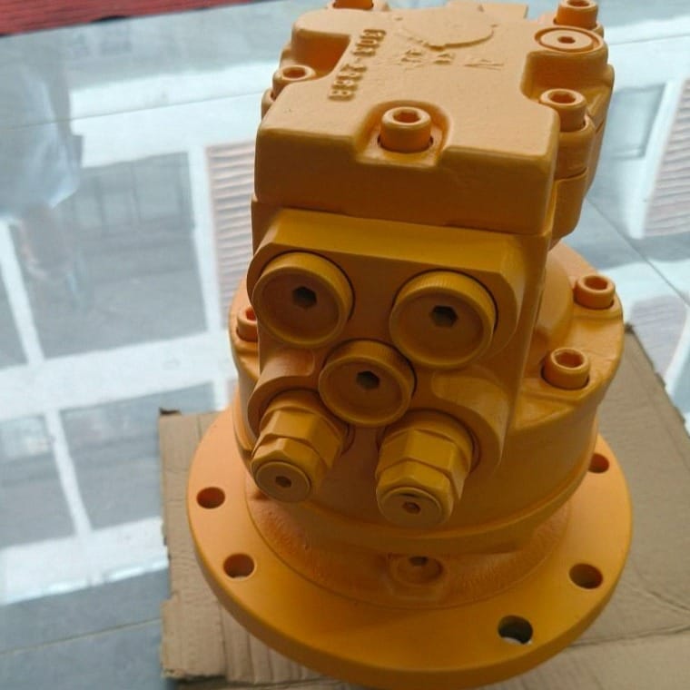 M2X210 9250921 Swing Motor Assembly for Hitachi ZX870 Excavator Picture 3 M2X210 9250921 Swing Motor Assembly for Hitachi ZX870 Excavator - Image 3